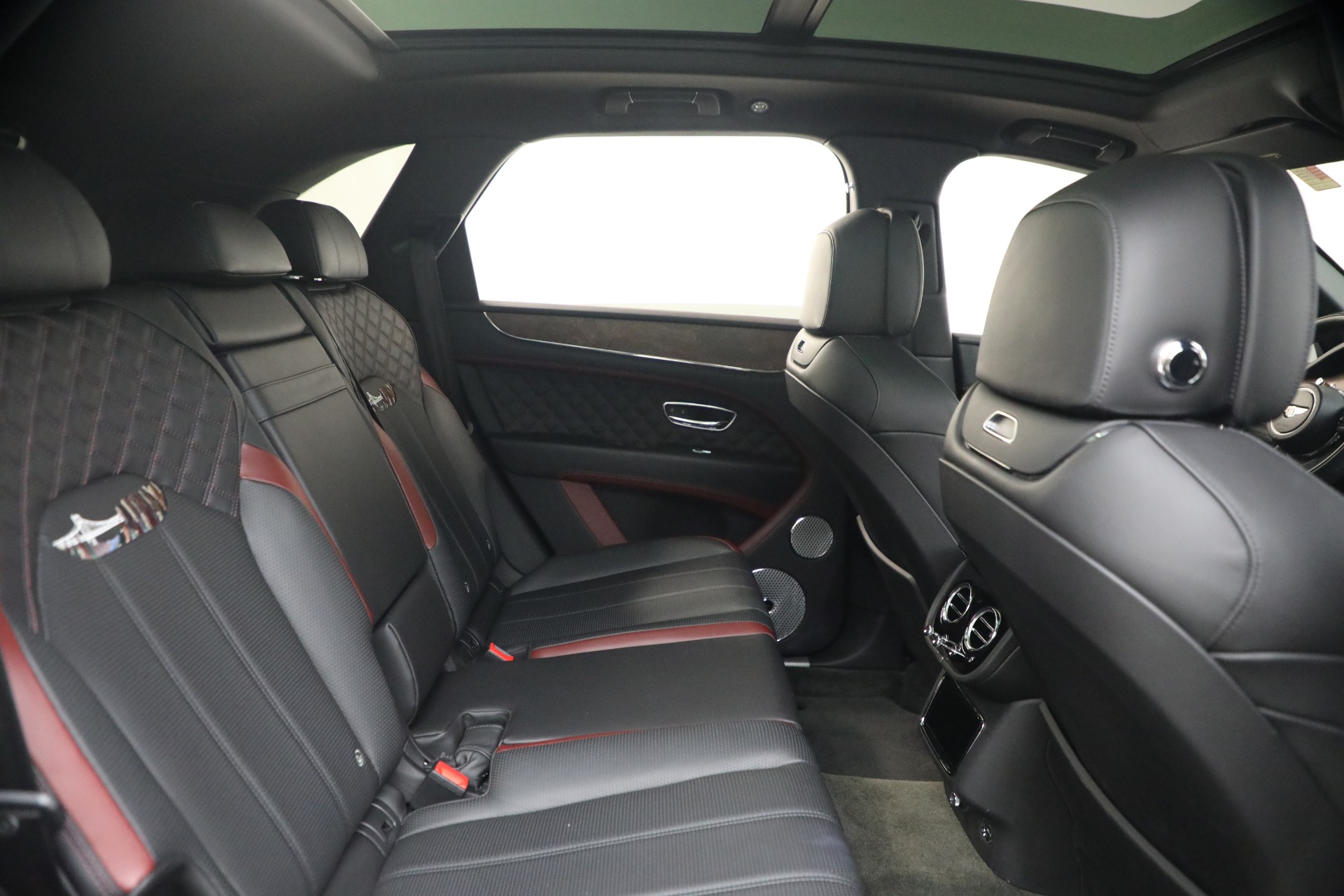 Used-2022-Bentley-Bentayga-V8