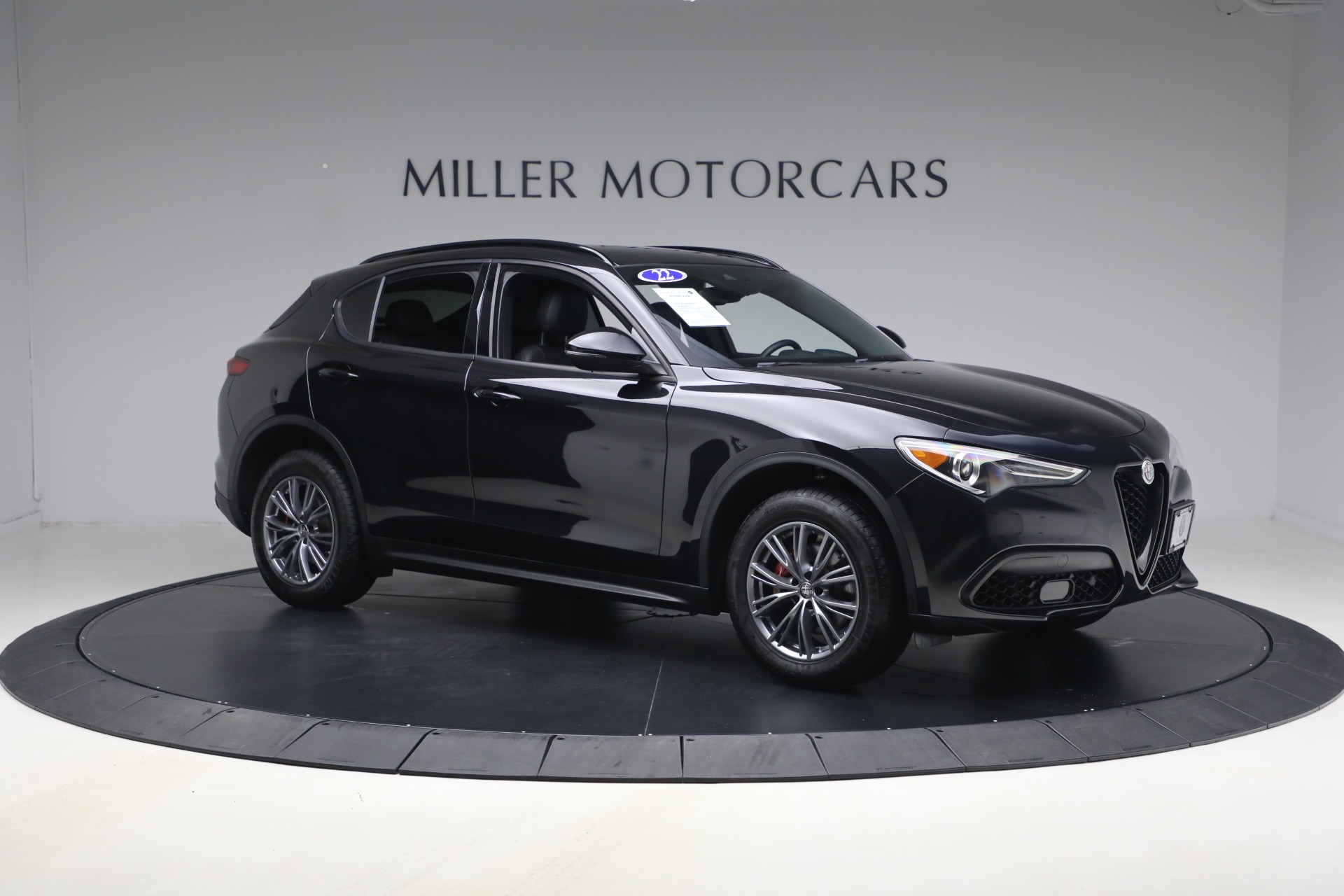 Used-2022-Alfa-Romeo-Stelvio-Sprint