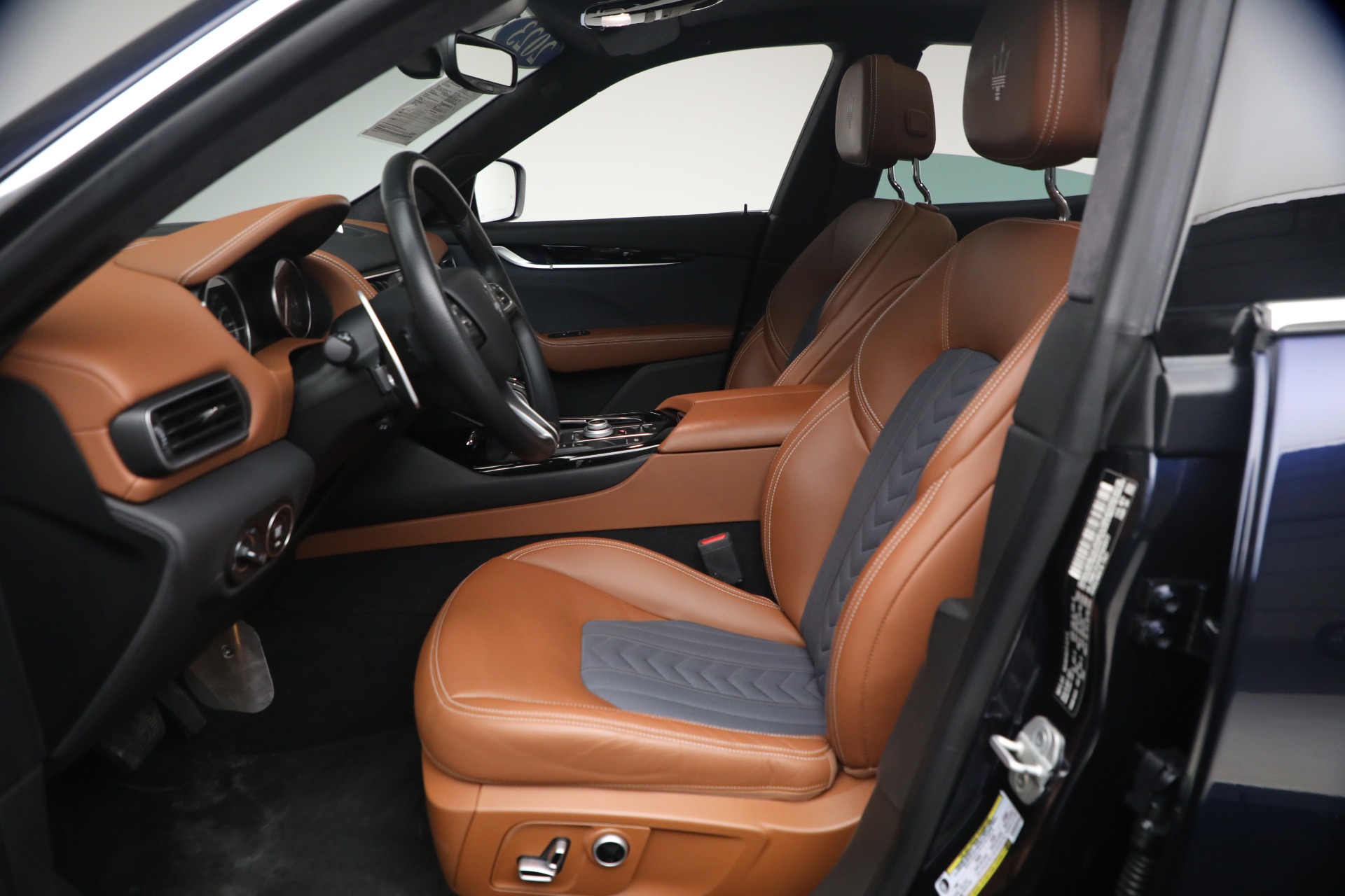 Used-2023-Maserati-Levante-GT
