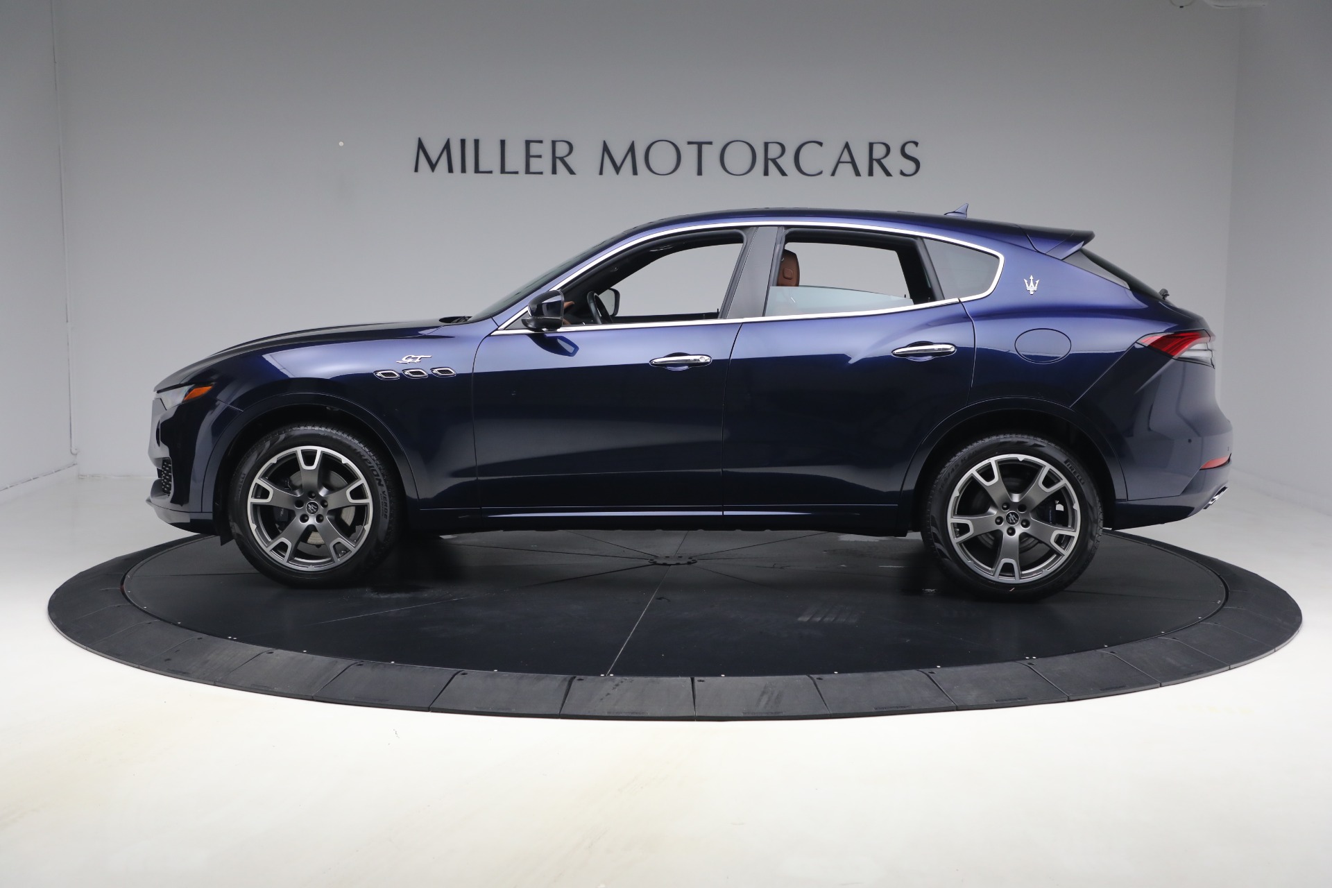 Used-2023-Maserati-Levante-GT