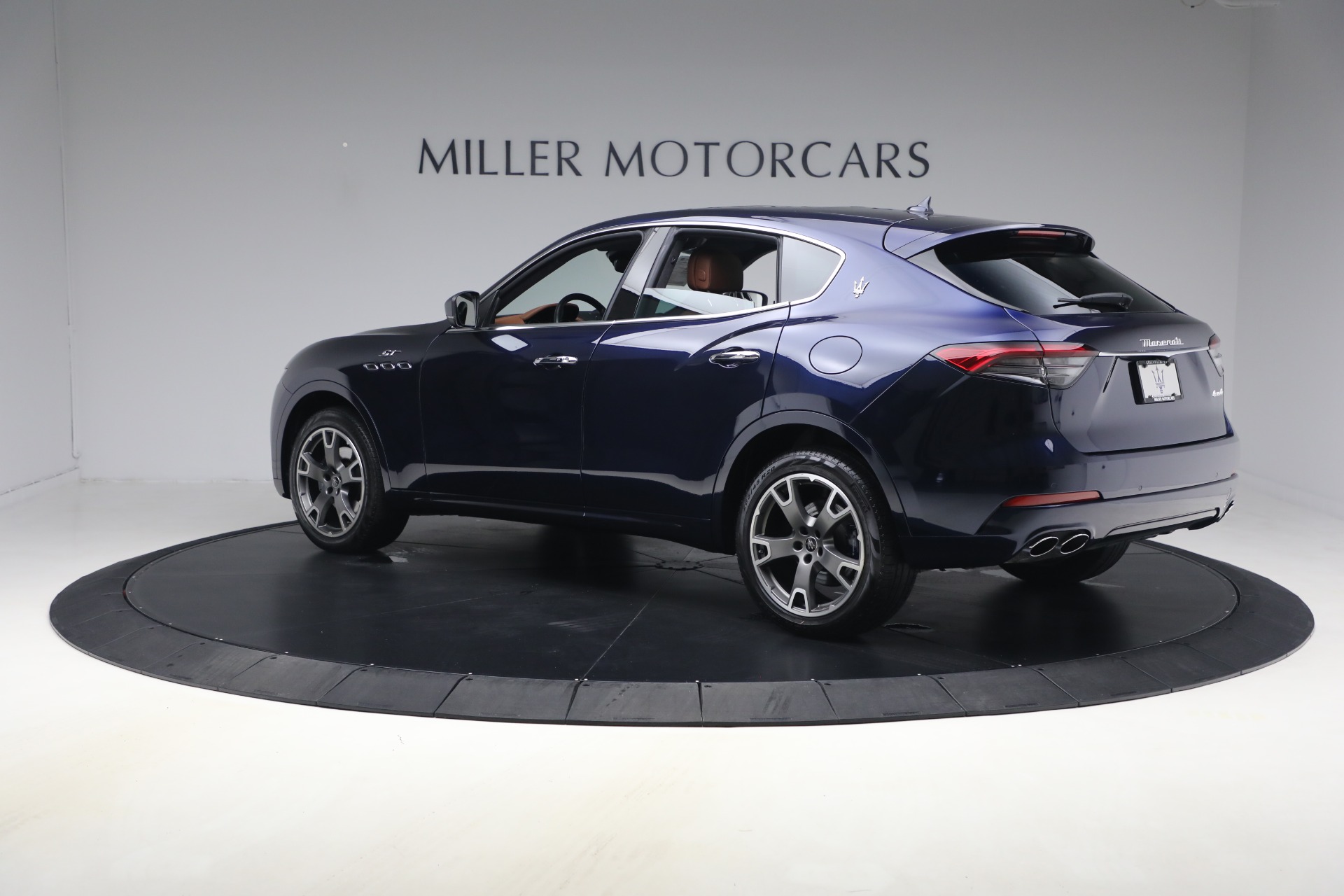 Used-2023-Maserati-Levante-GT
