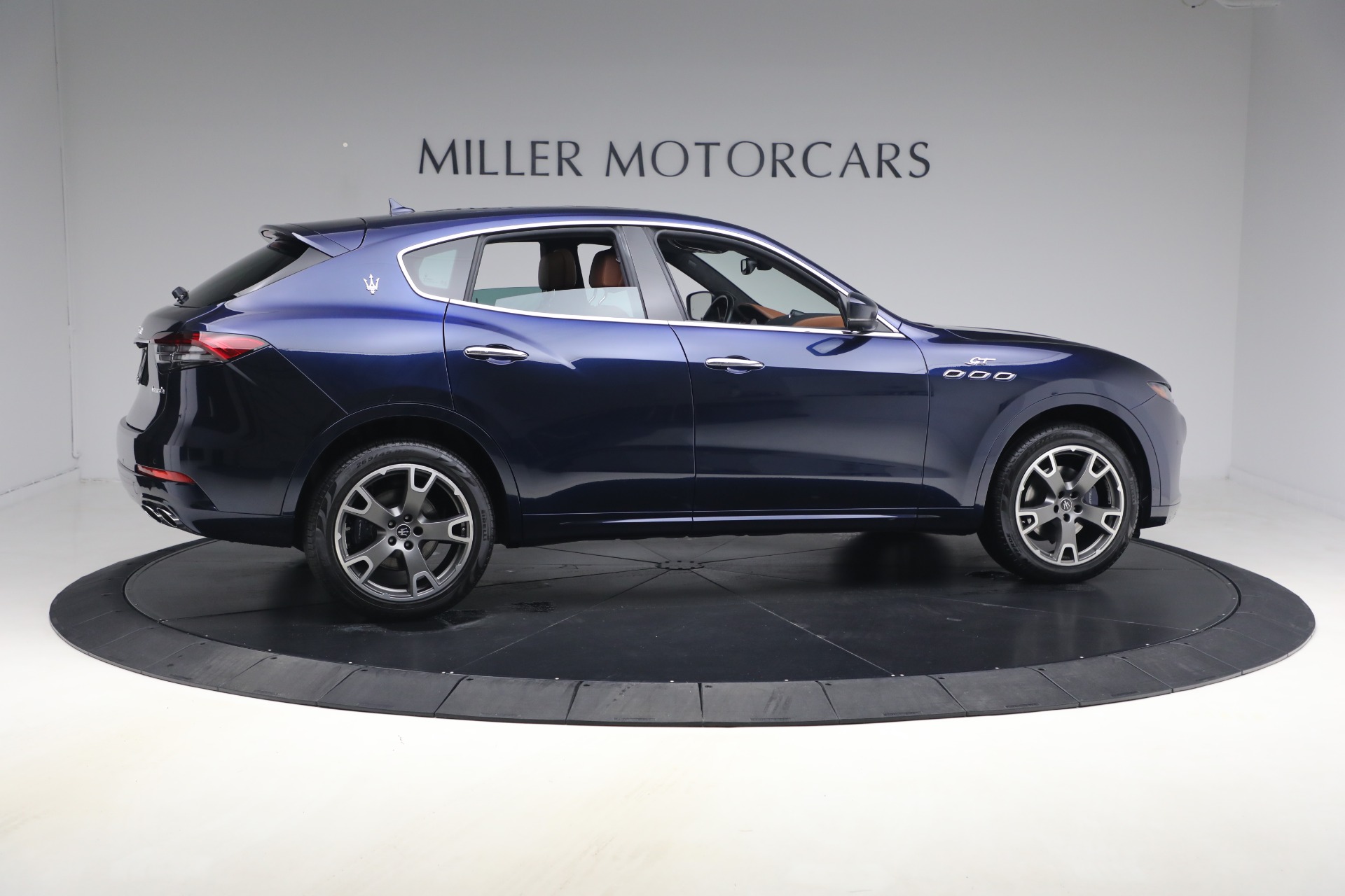 Used-2023-Maserati-Levante-GT