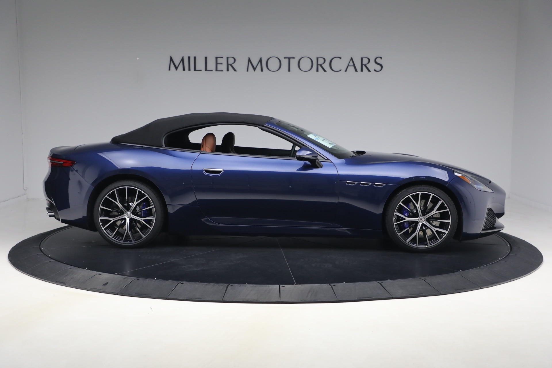 New-2026-Maserati-GranCabrio-Modena
