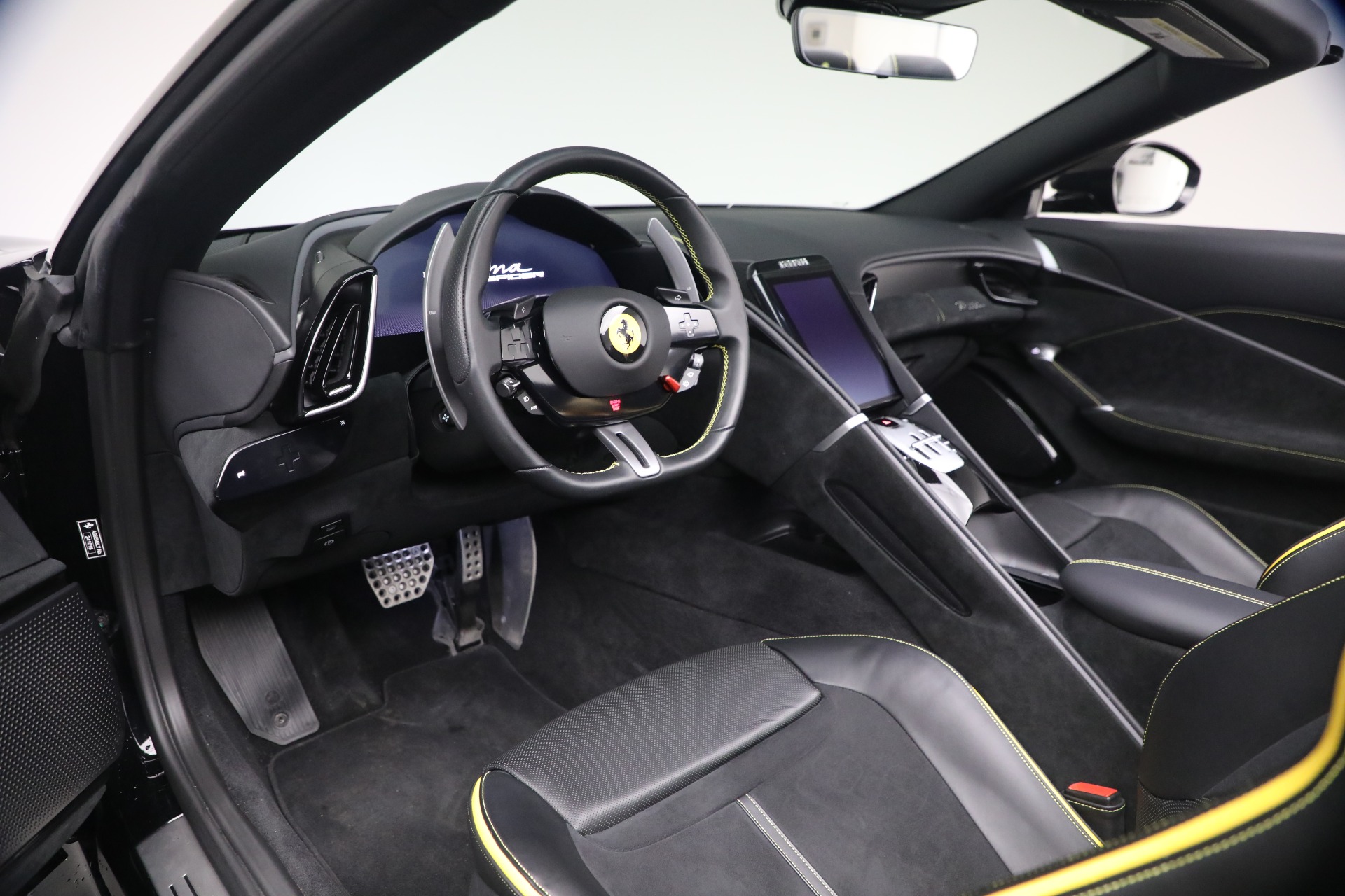 Used-2025-Ferrari-Roma-Spider