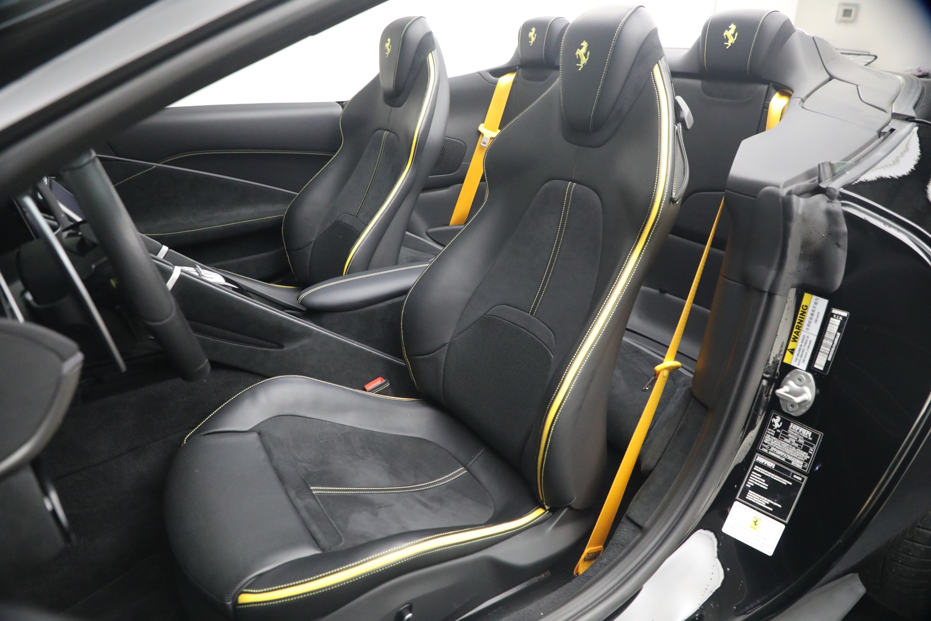 Used-2025-Ferrari-Roma-Spider