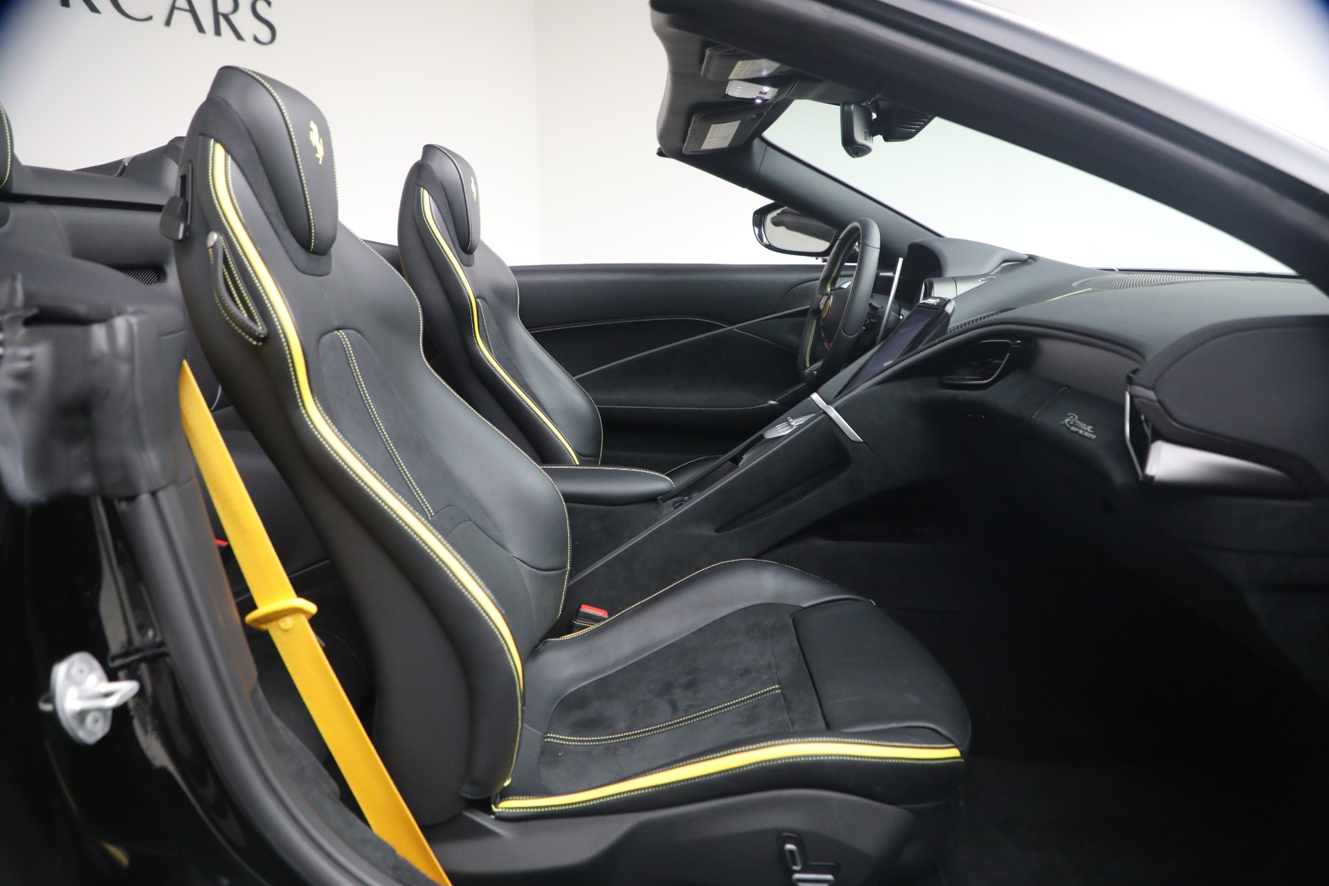 Used-2025-Ferrari-Roma-Spider