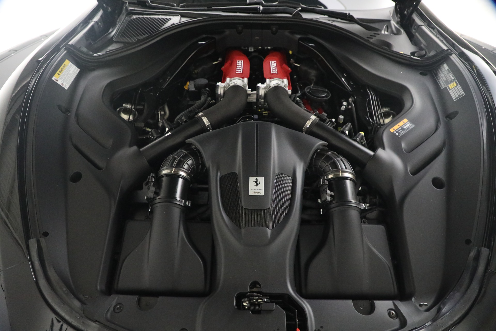 Used-2025-Ferrari-Roma-Spider