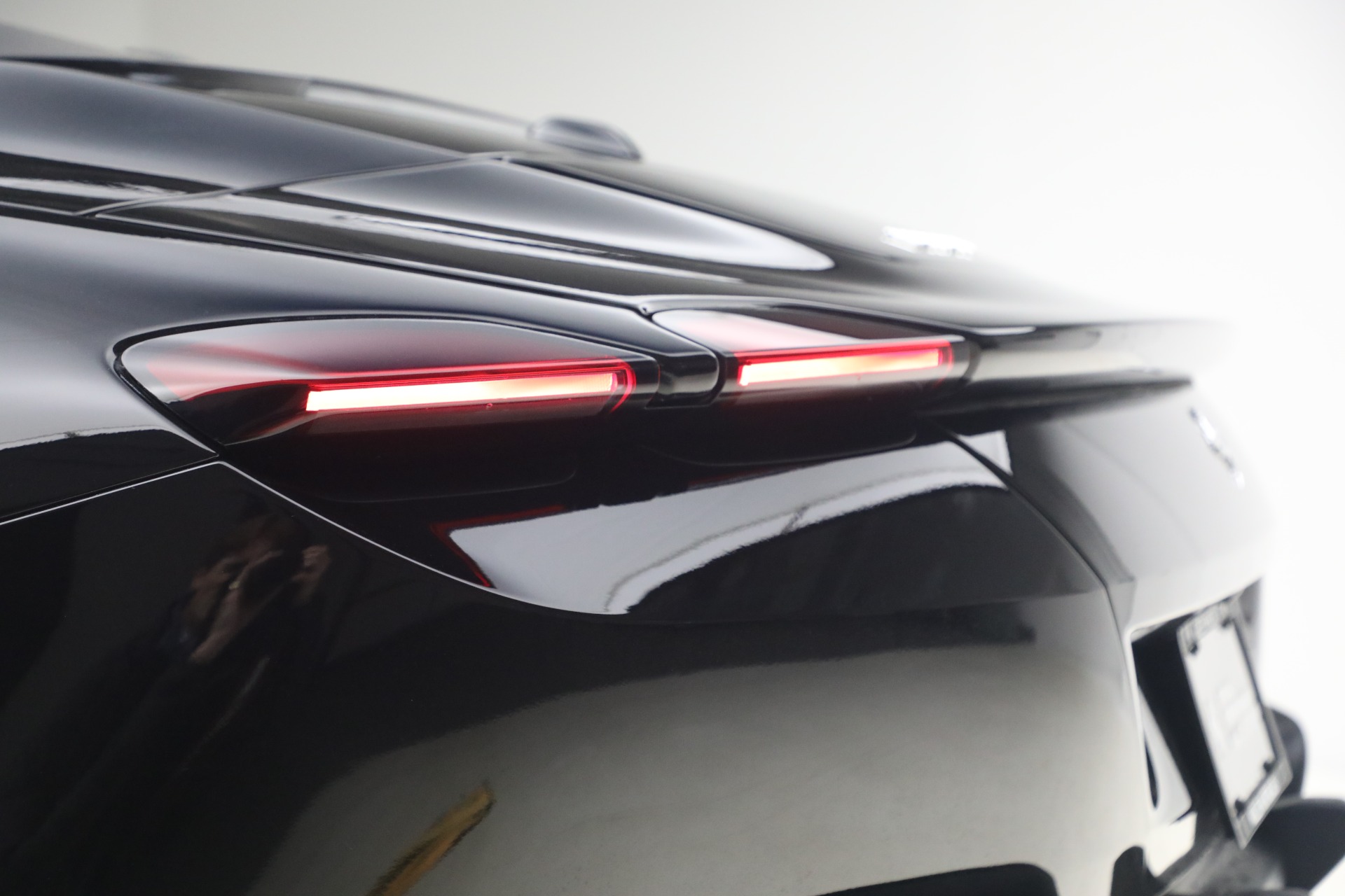 Used-2025-Ferrari-Roma-Spider