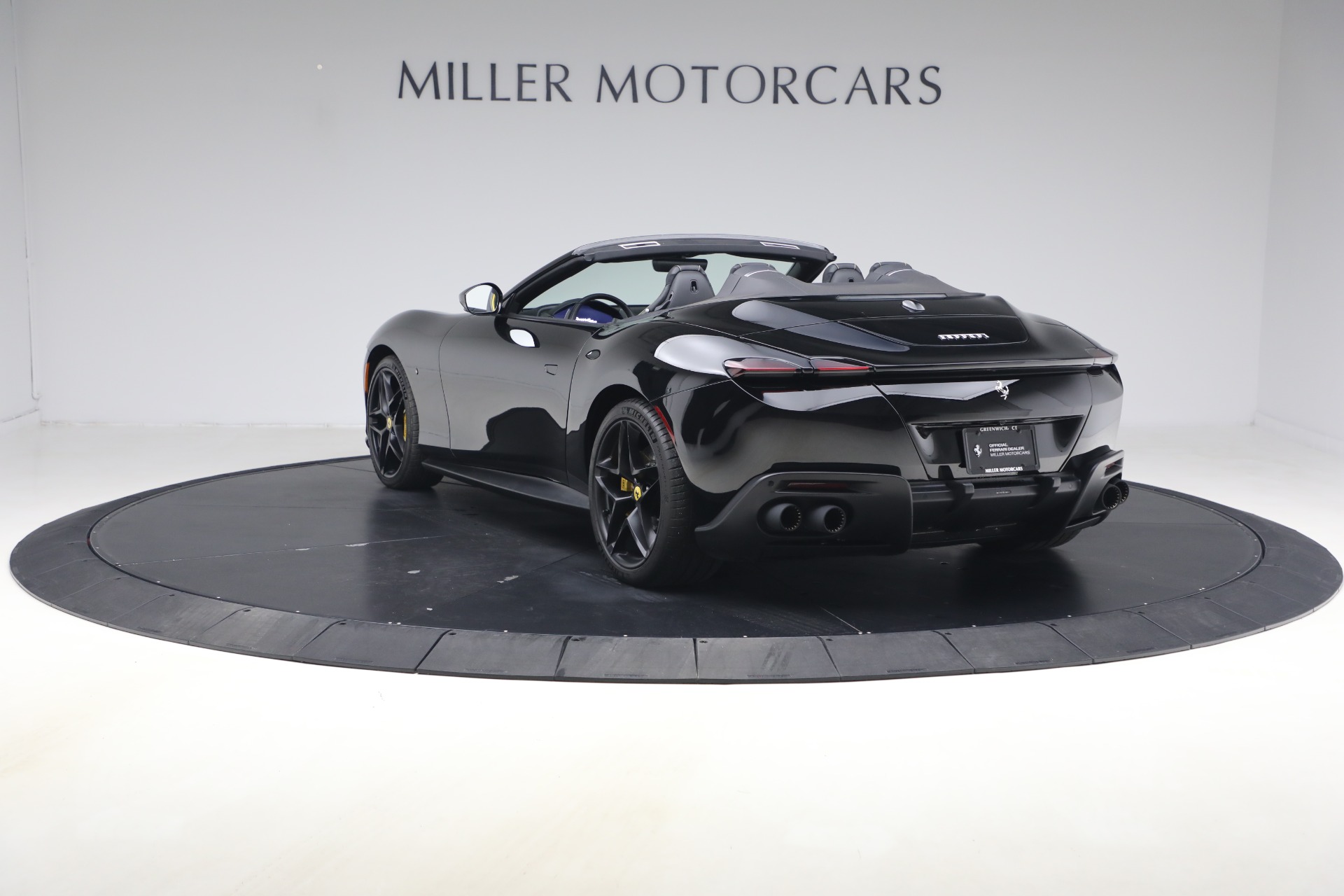 Used-2025-Ferrari-Roma-Spider