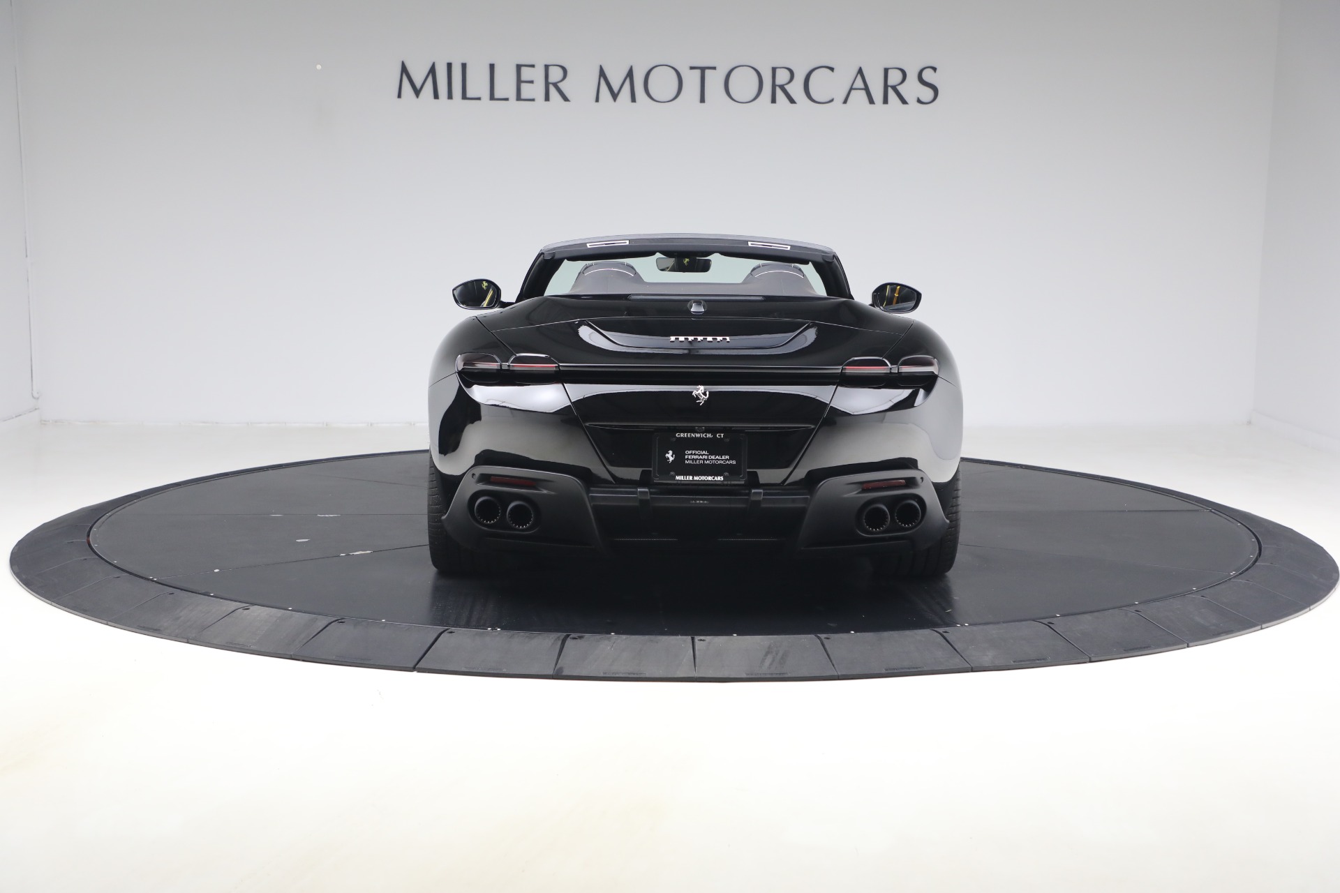 Used-2025-Ferrari-Roma-Spider