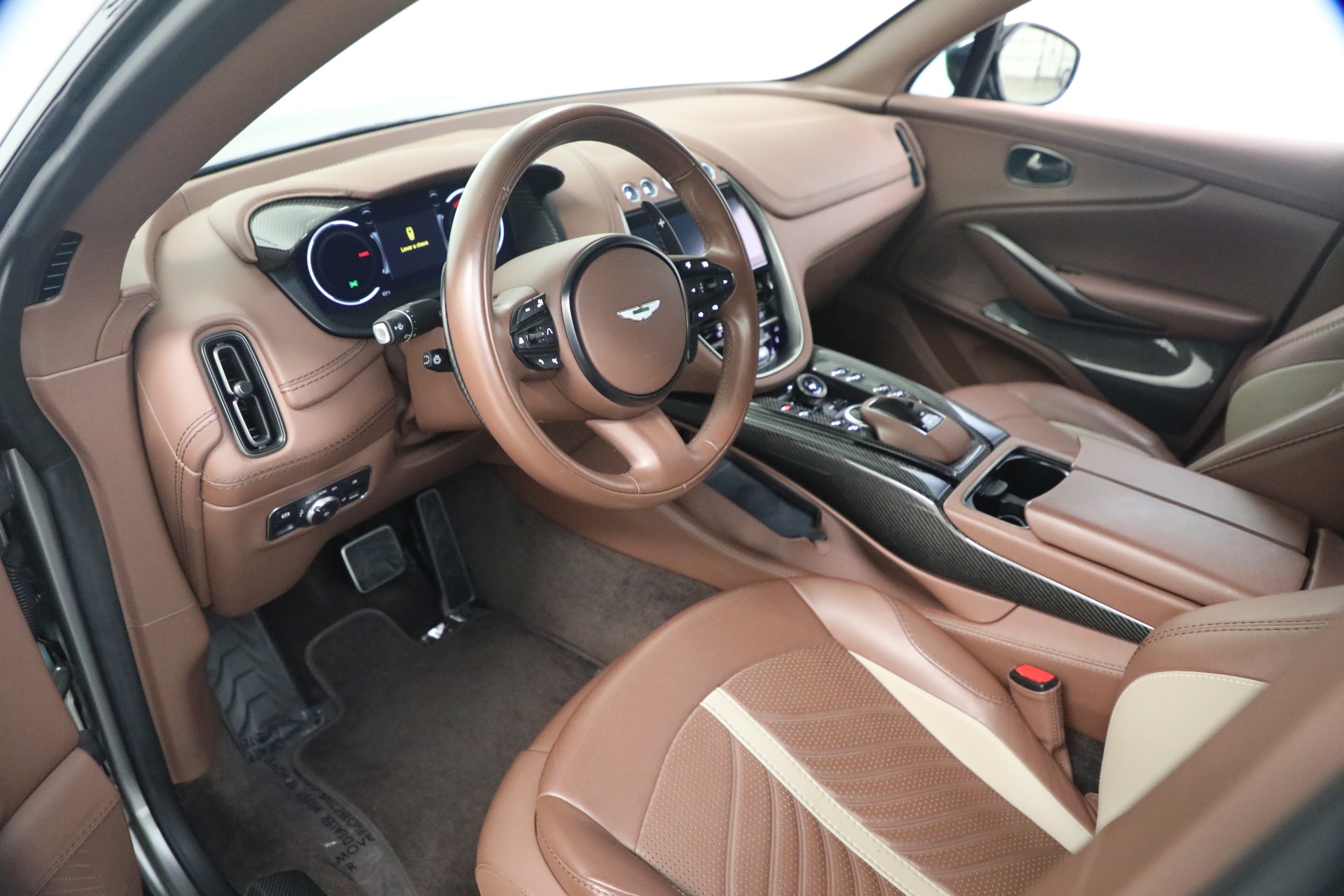 Used-2023-Aston-Martin-DBX-707