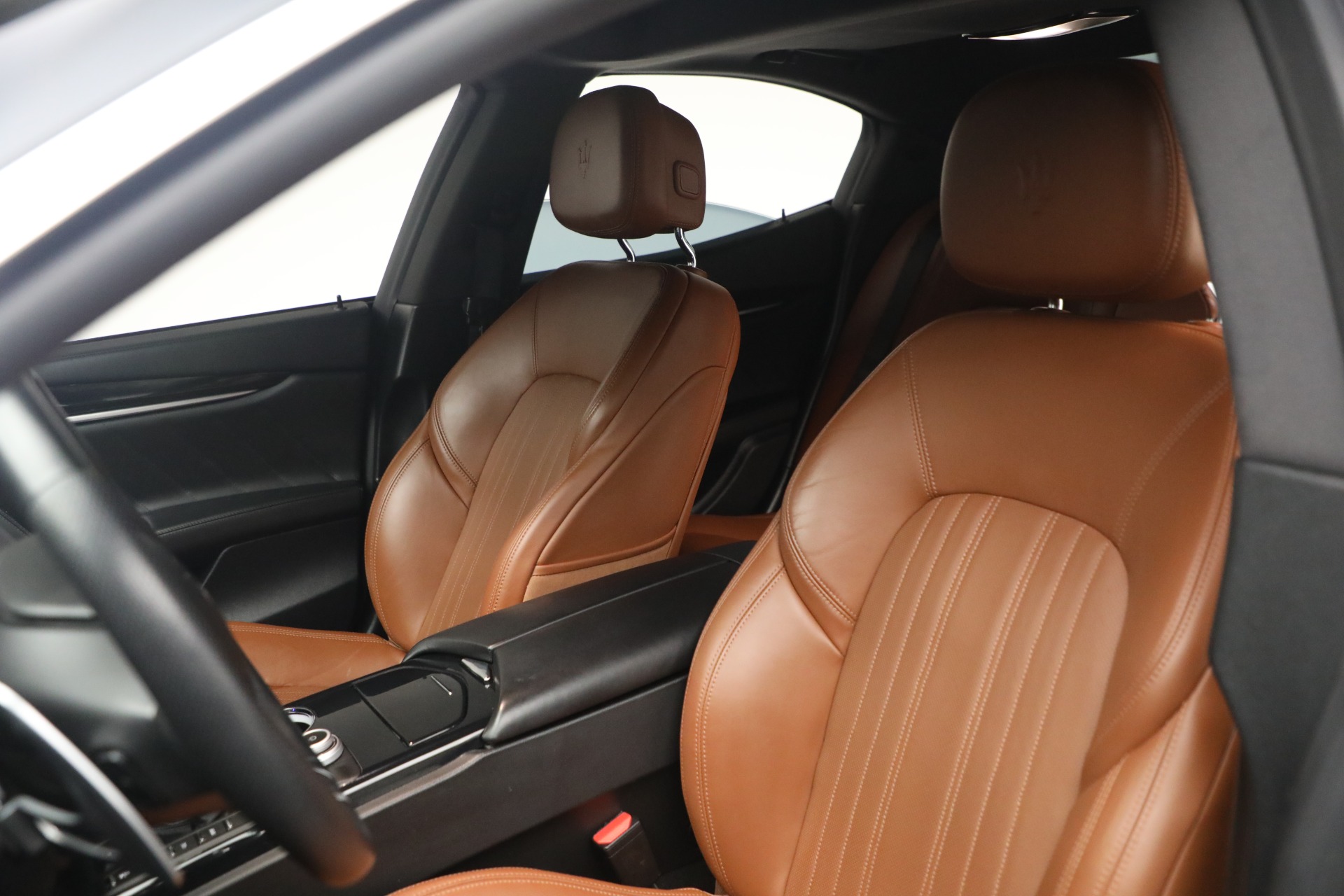 Used-2023-Maserati-Ghibli-Modena-Q4