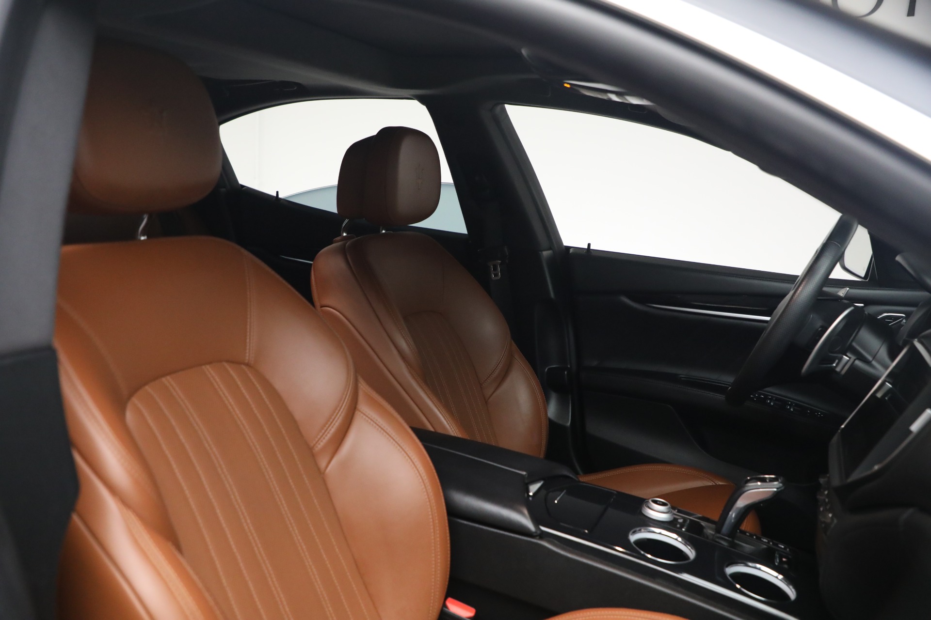 Used-2023-Maserati-Ghibli-Modena-Q4