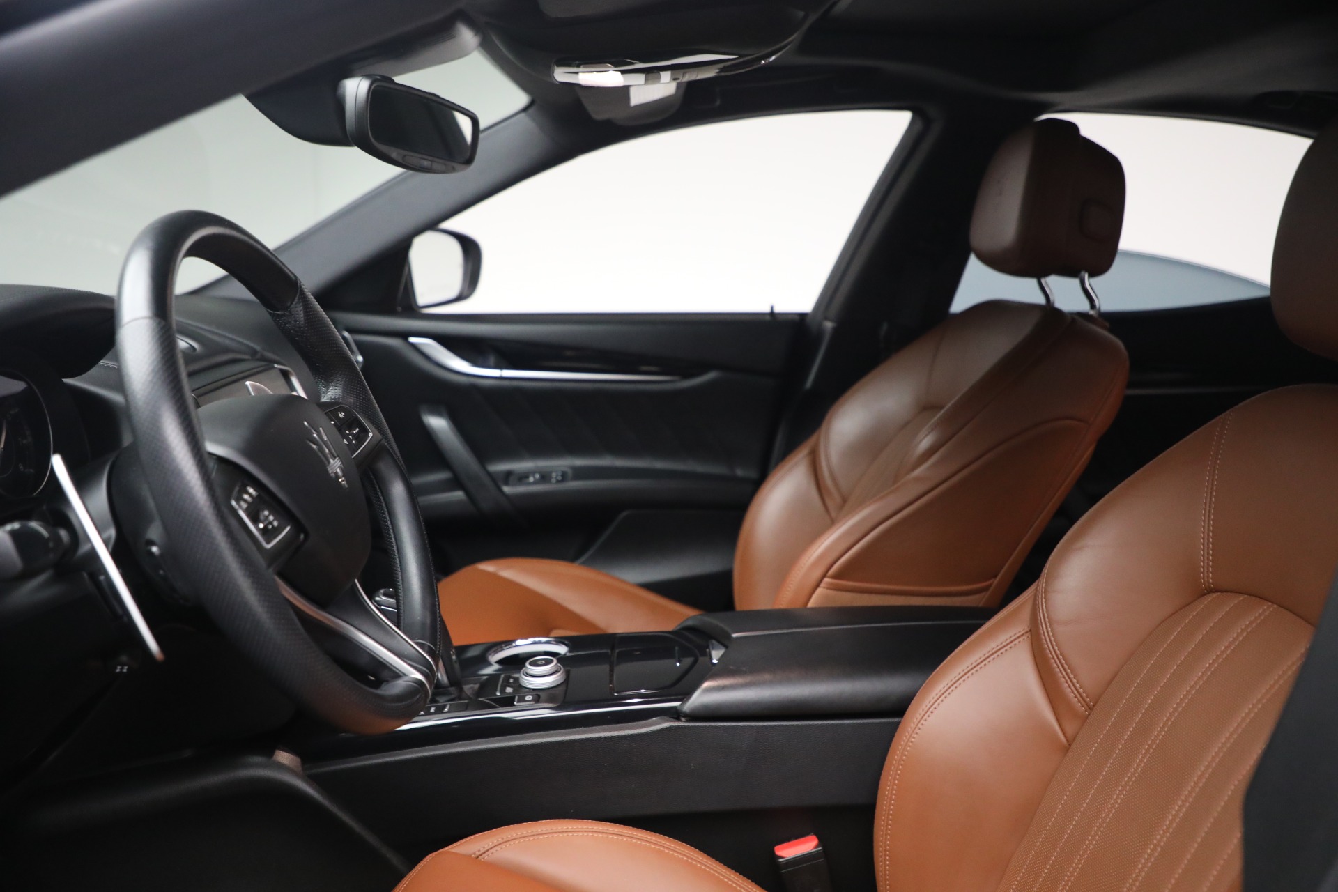 Used-2023-Maserati-Ghibli-Modena-Q4