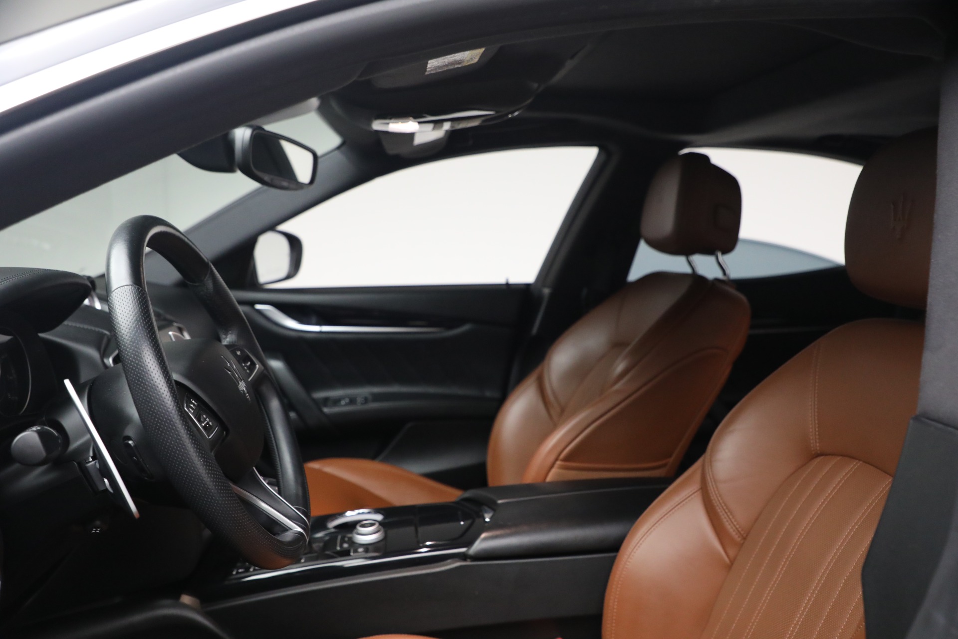 Used-2023-Maserati-Ghibli-Modena-Q4