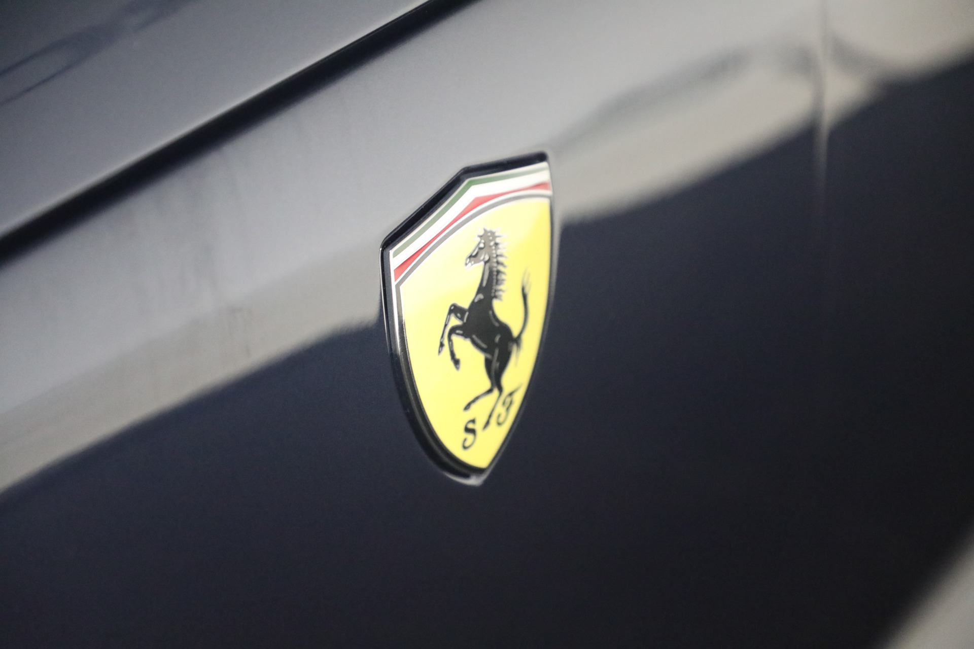 Used-2025-Ferrari-Purosangue