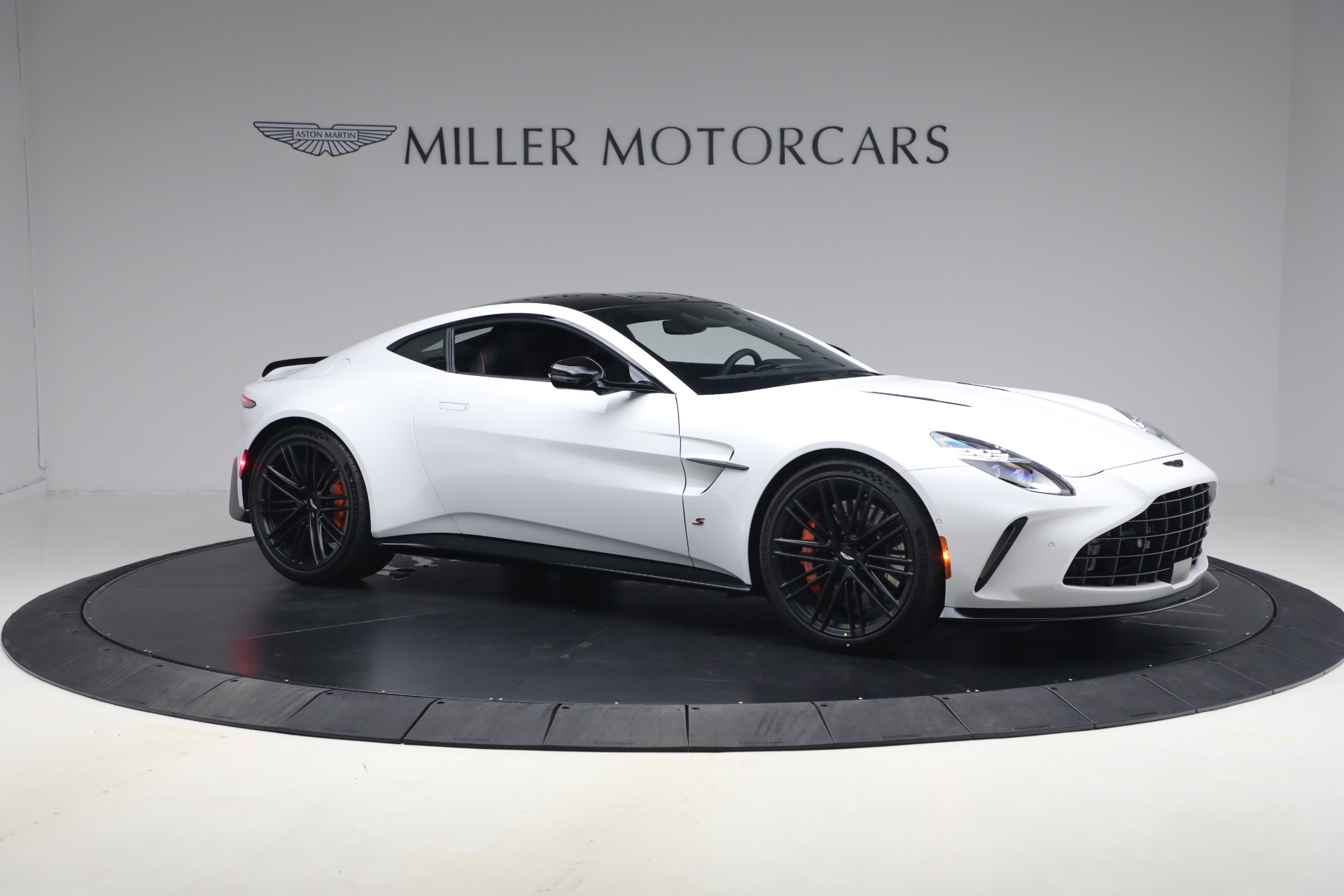 New-2026-Aston-Martin-Vantage-S