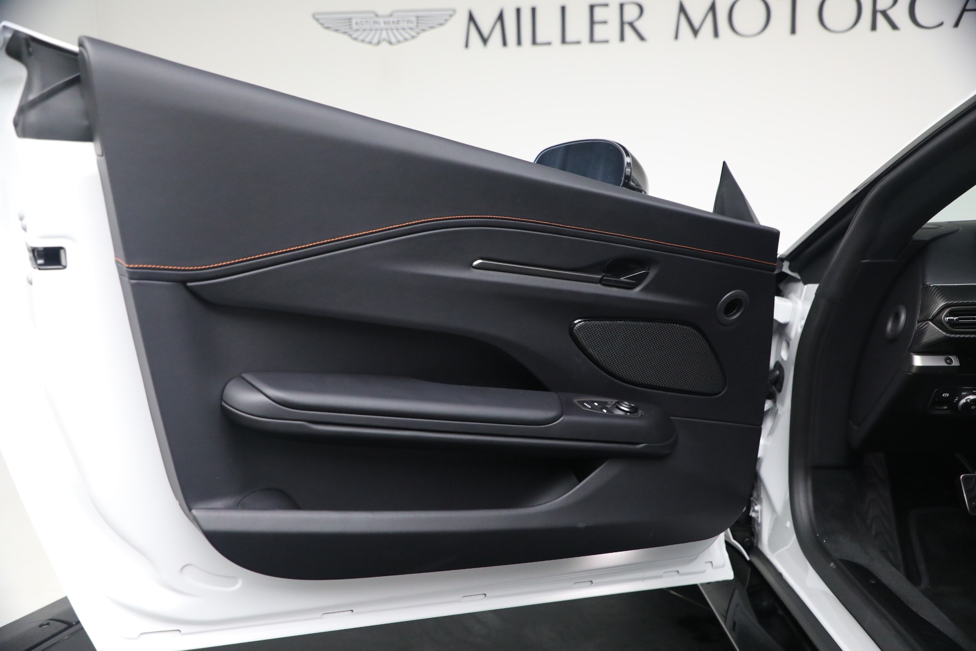 New-2026-Aston-Martin-Vantage-S