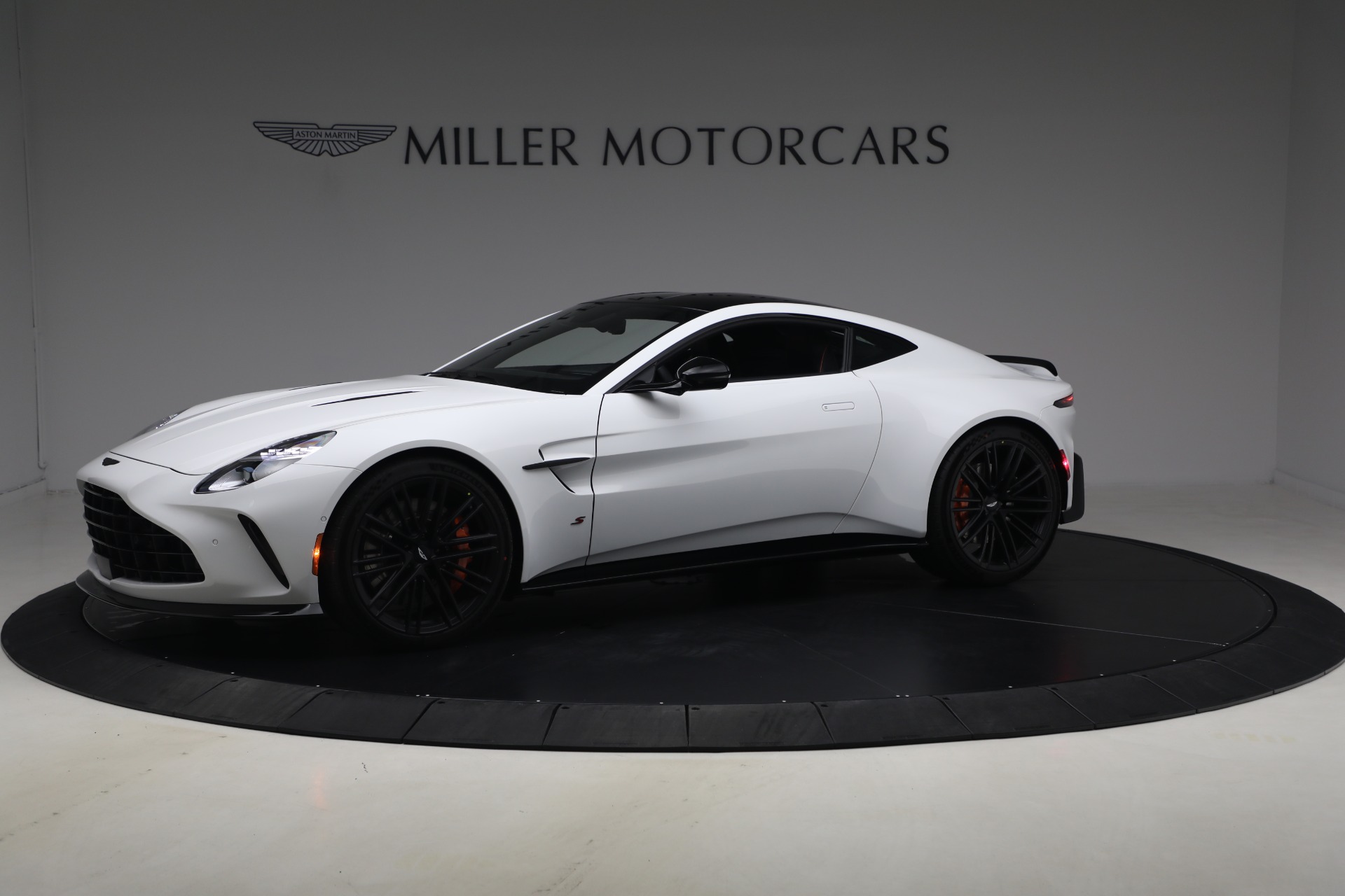 New-2026-Aston-Martin-Vantage-S