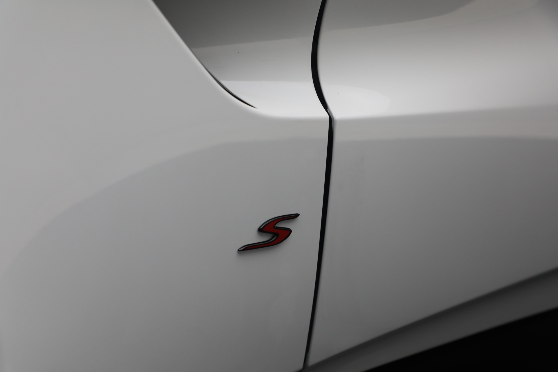 New-2026-Aston-Martin-Vantage-S
