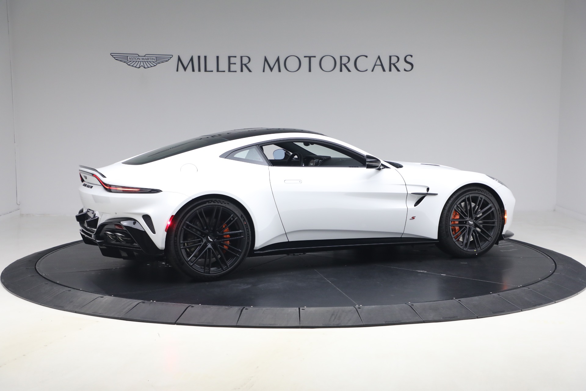 New-2026-Aston-Martin-Vantage-S