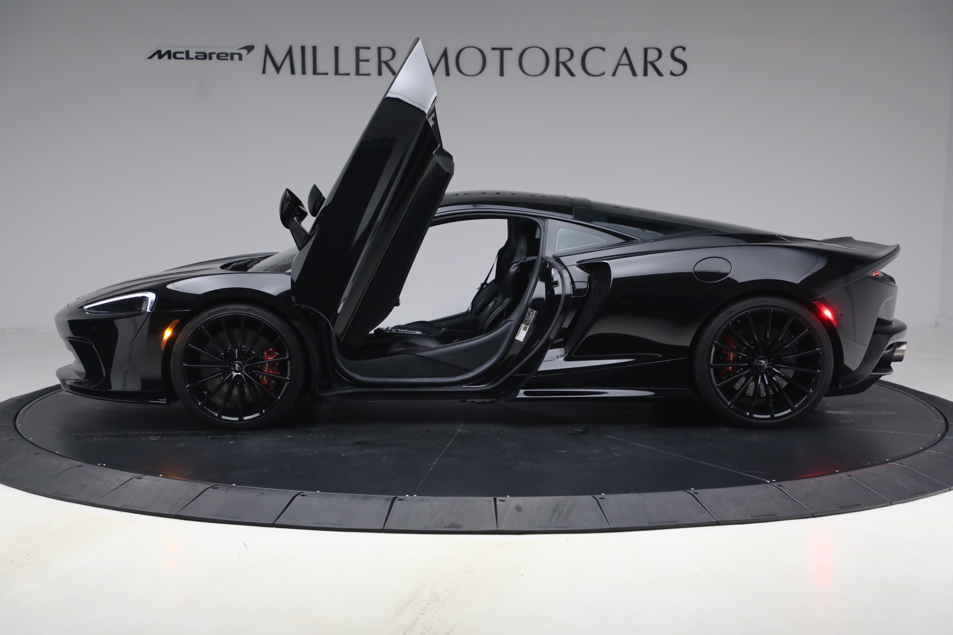 Used-2023-McLaren-GT-Pioneer