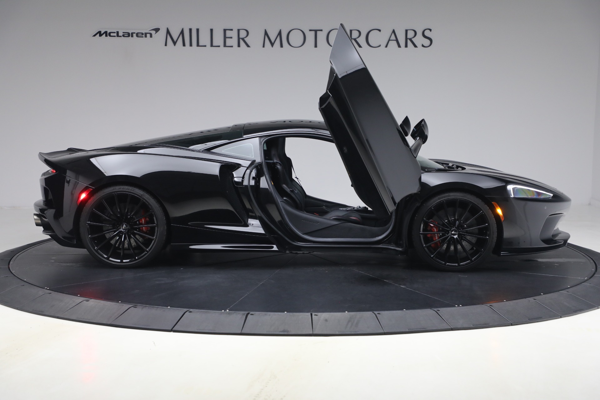 Used-2023-McLaren-GT-Pioneer