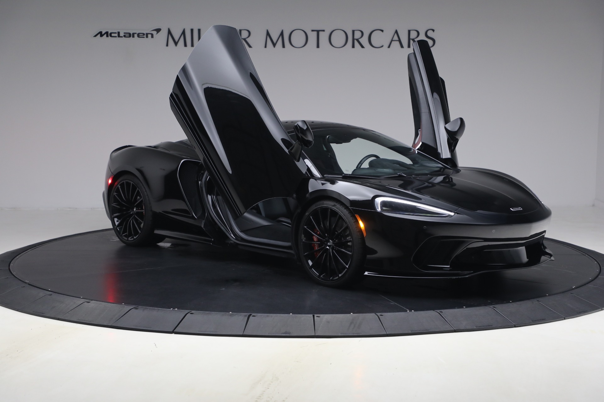 Used-2023-McLaren-GT-Pioneer