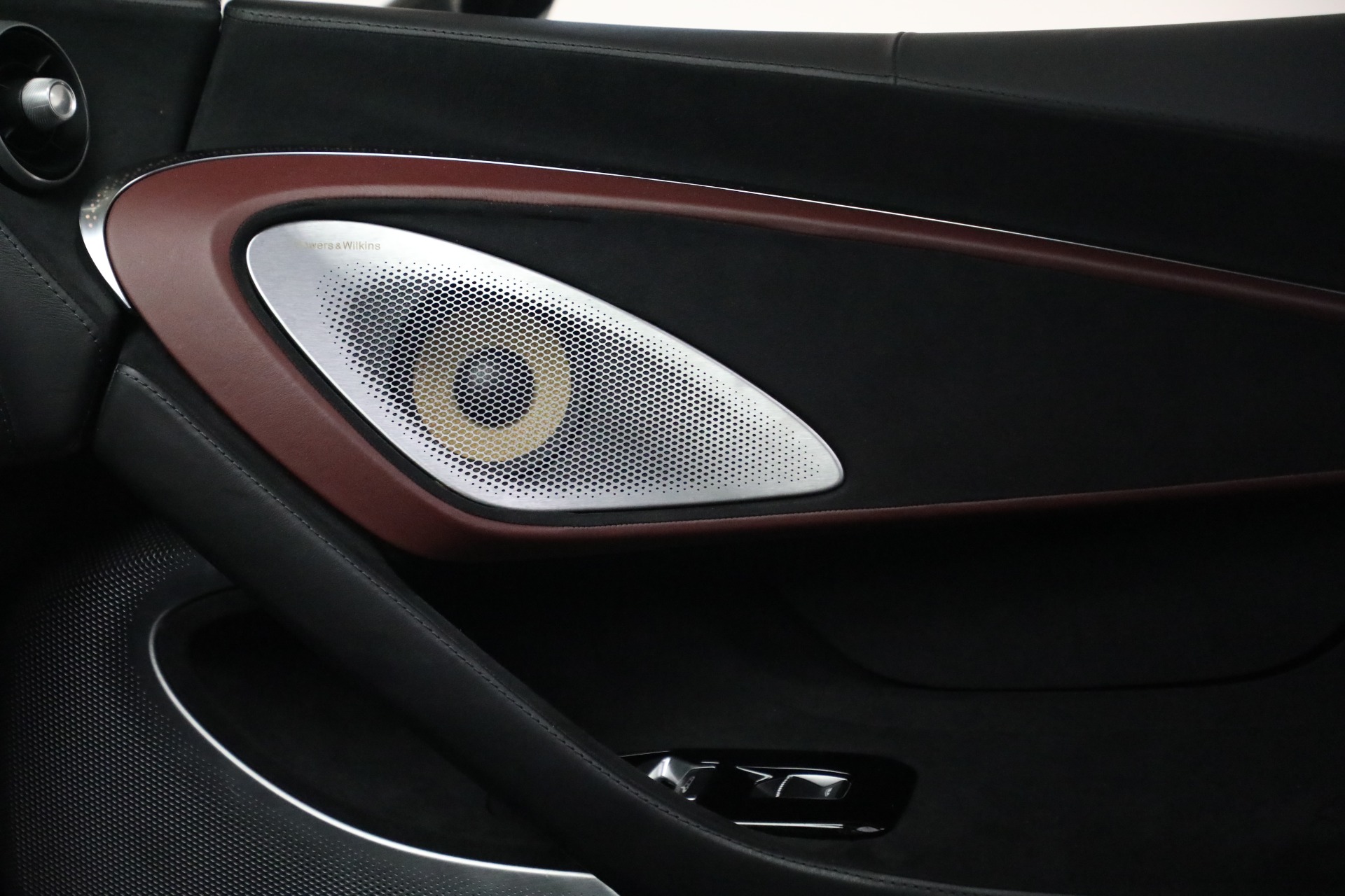 Used-2023-McLaren-GT-Pioneer