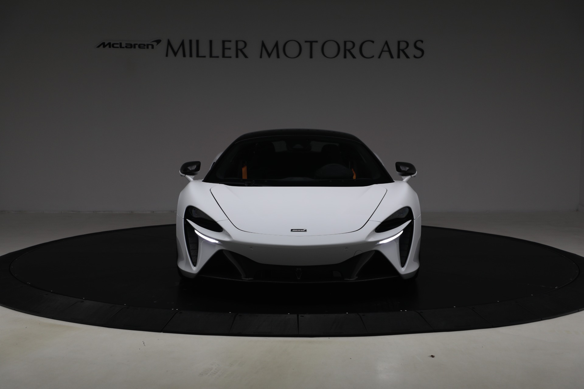 Used-2023-McLaren-Artura