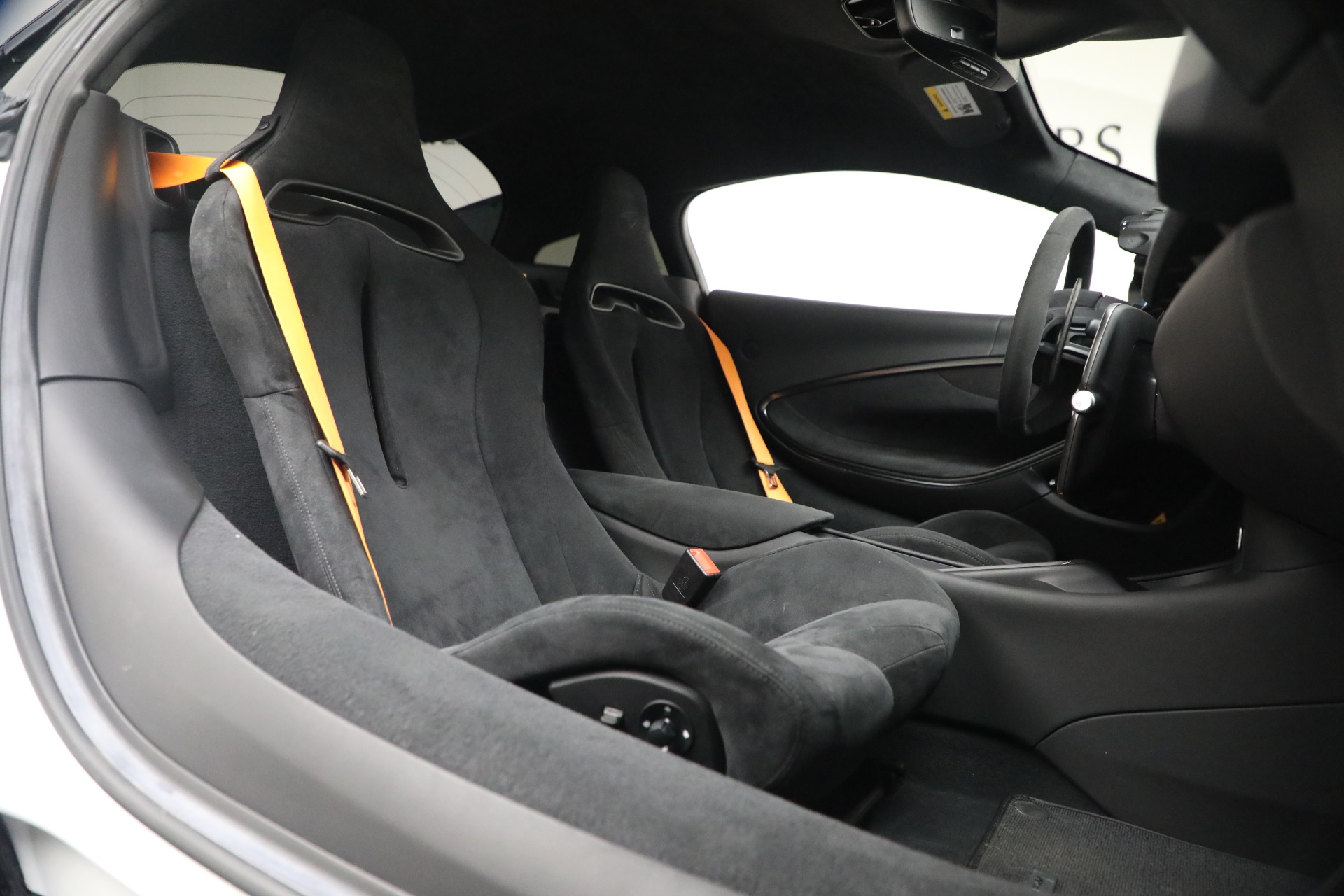 Used-2023-McLaren-Artura