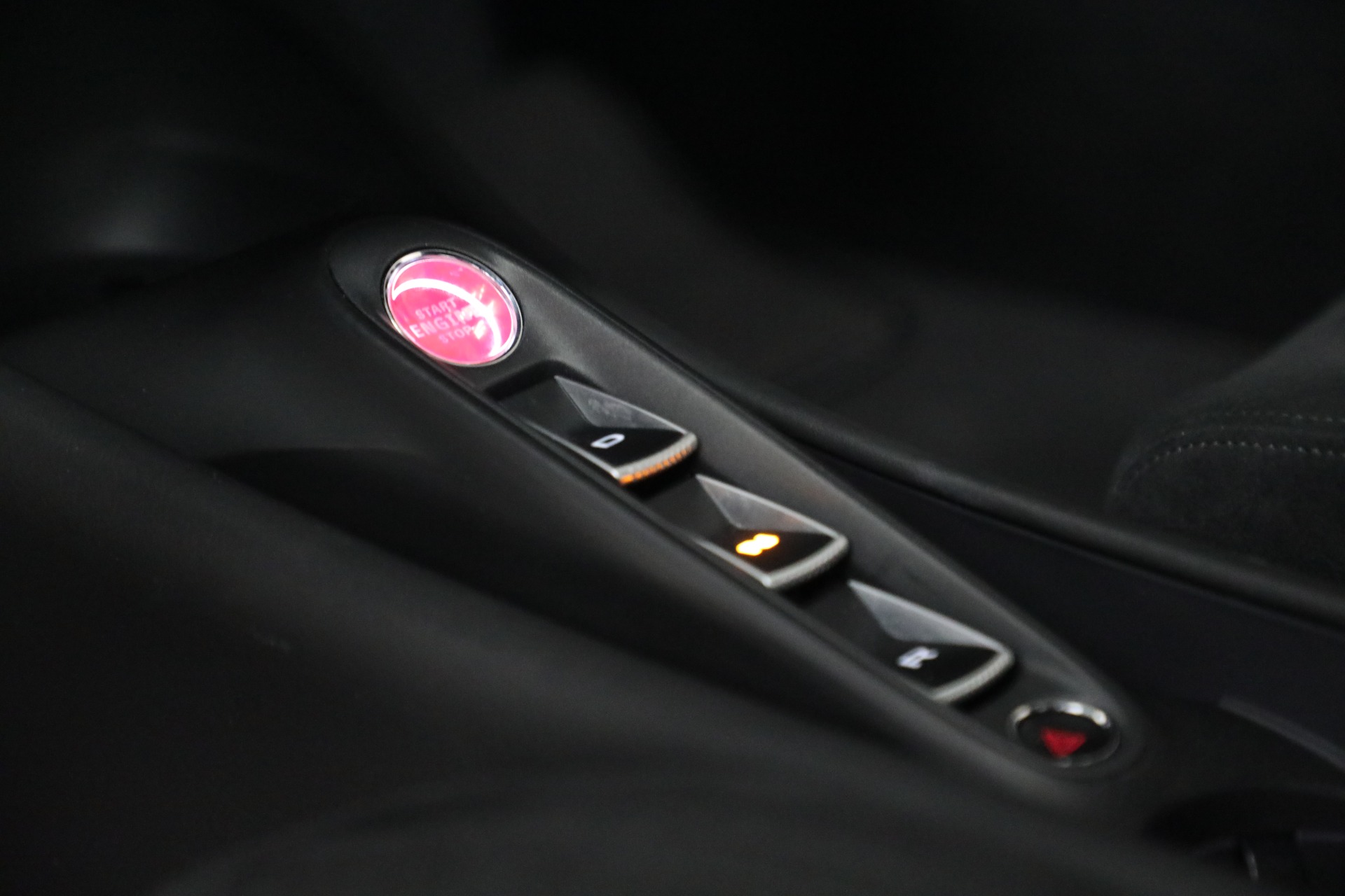 Used-2023-McLaren-Artura