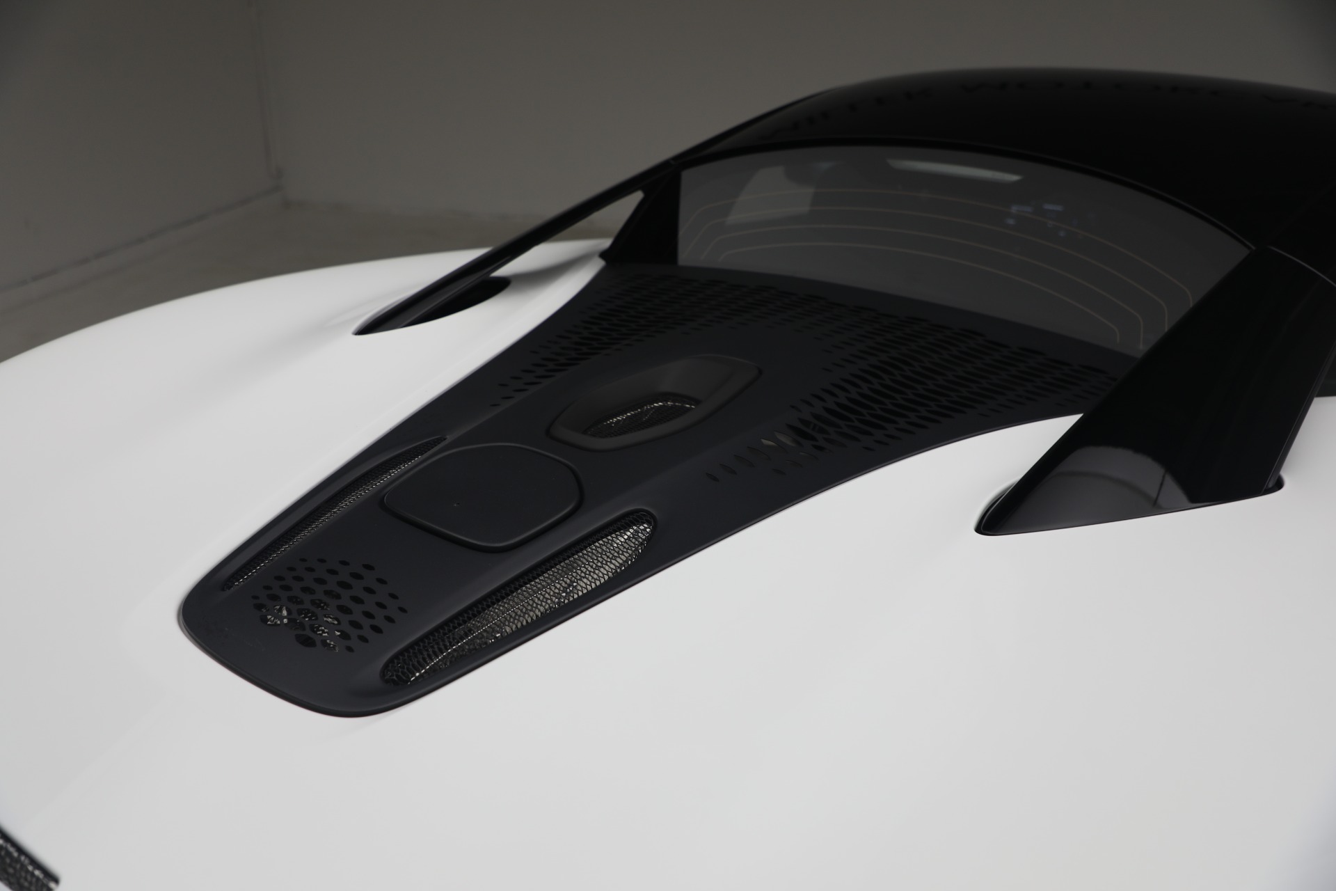 Used-2023-McLaren-Artura