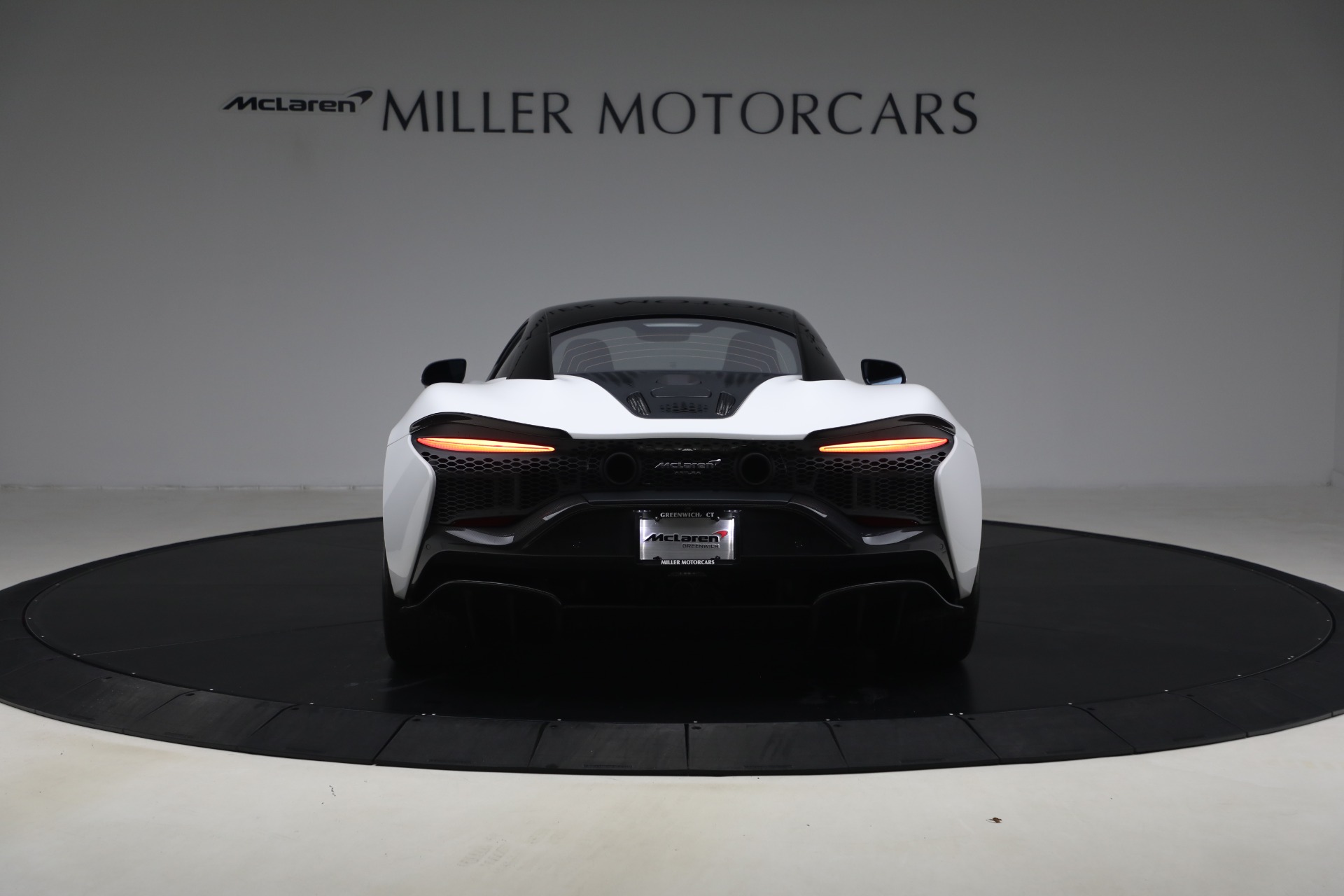 Used-2023-McLaren-Artura