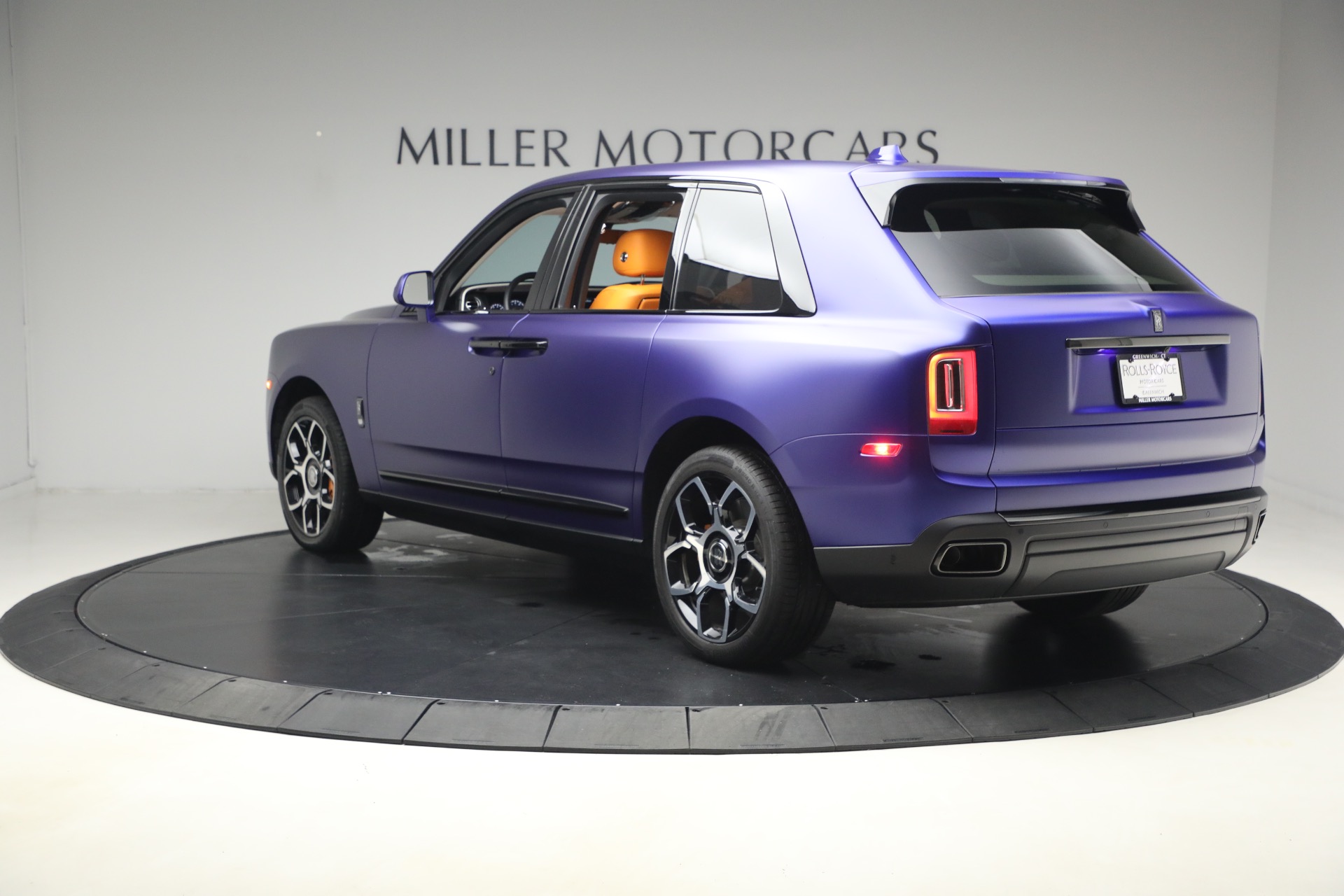 Used-2023-Rolls-Royce-Black-Badge-Cullinan