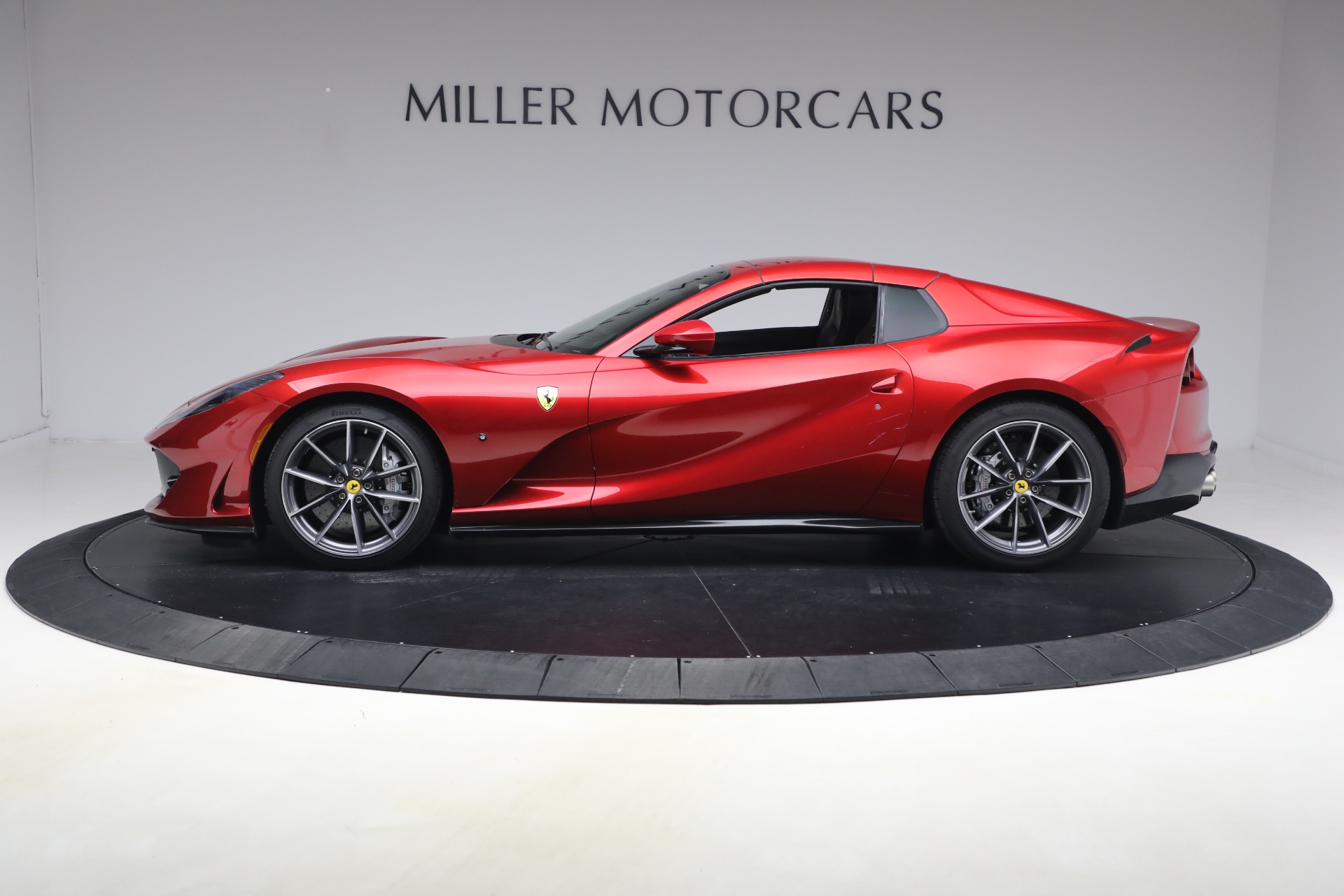 Used-2022-Ferrari-812-GTS