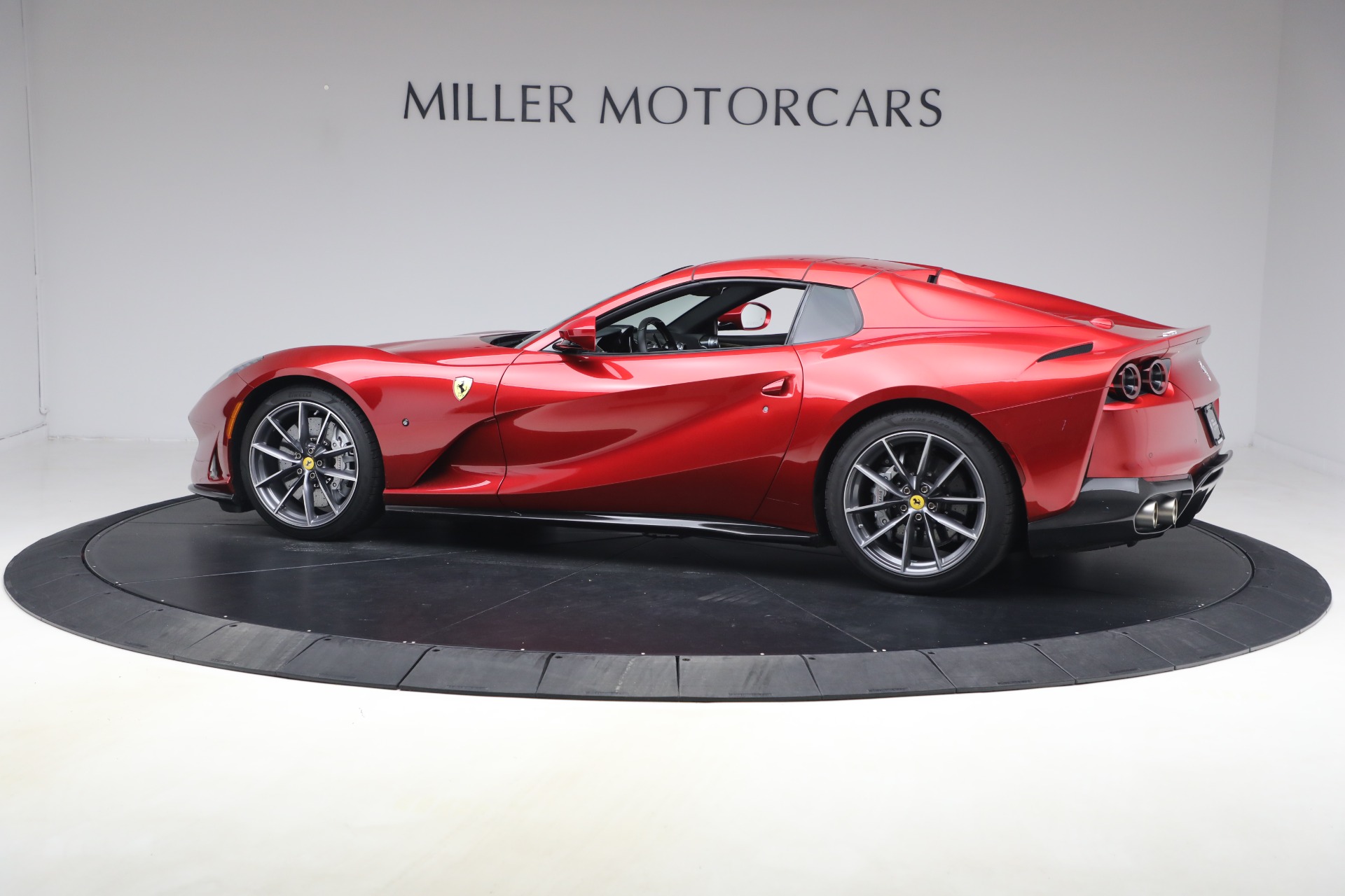 Used-2022-Ferrari-812-GTS