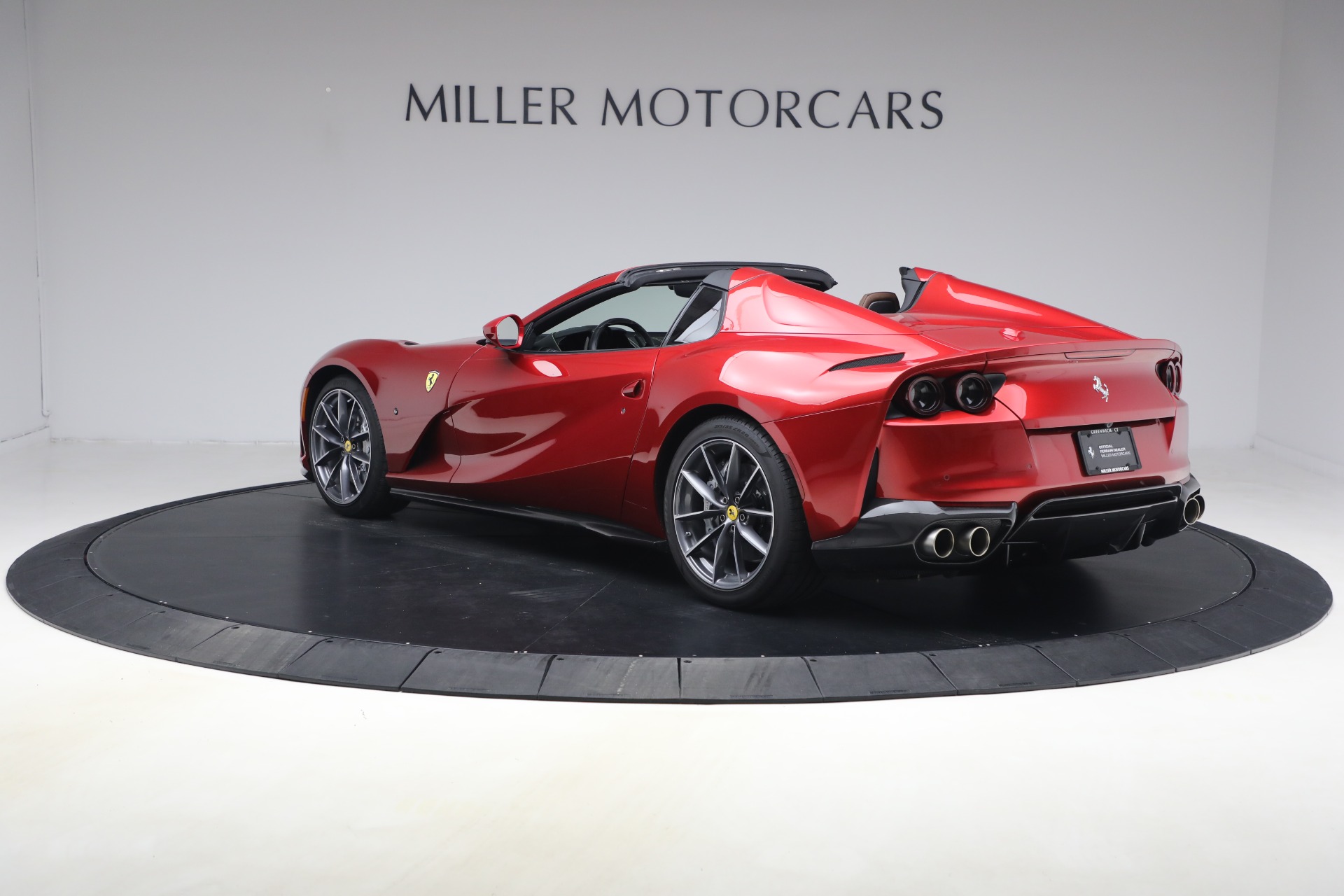 Used-2022-Ferrari-812-GTS