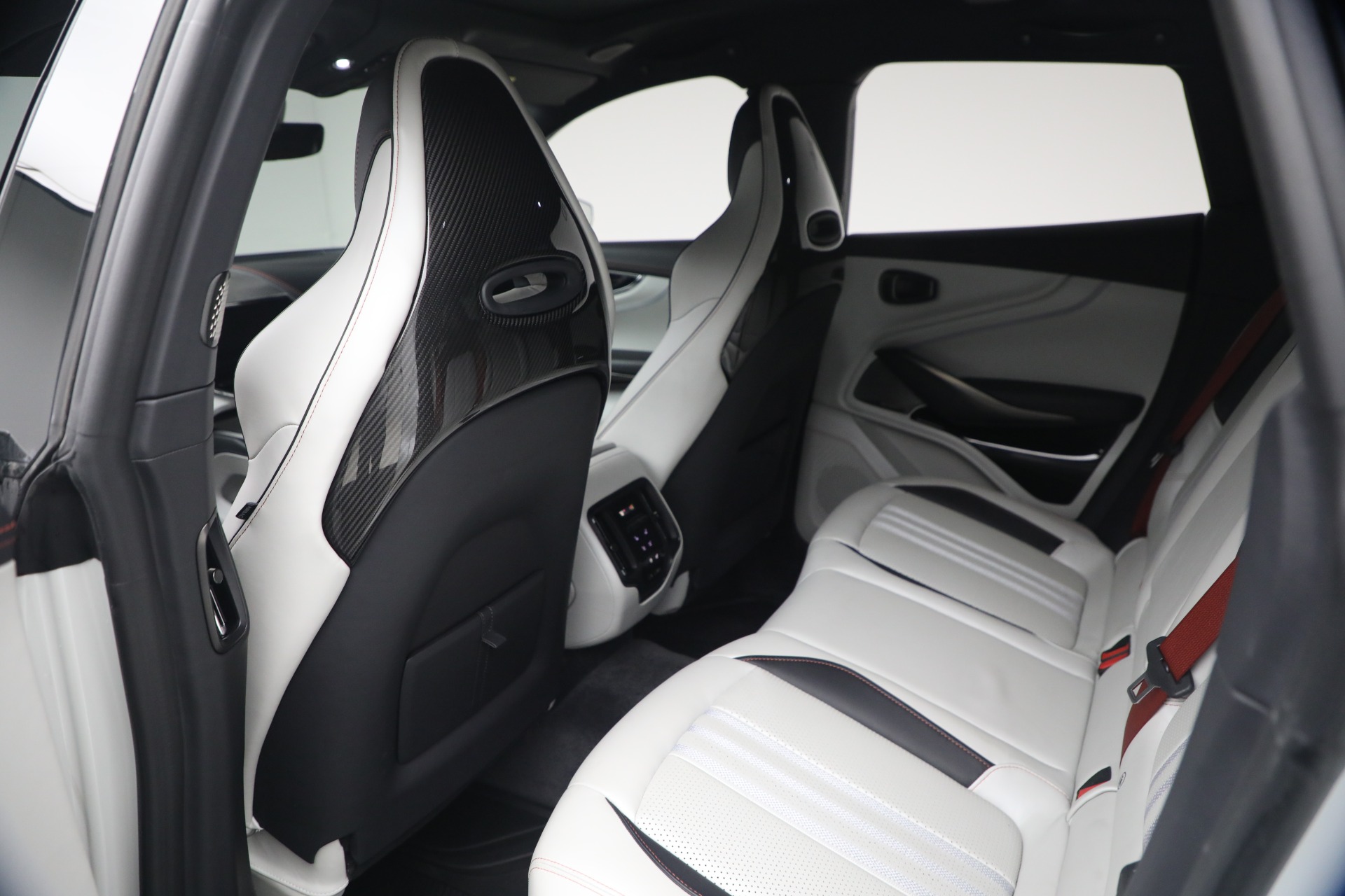 Used-2025-Aston-Martin-DBX-707
