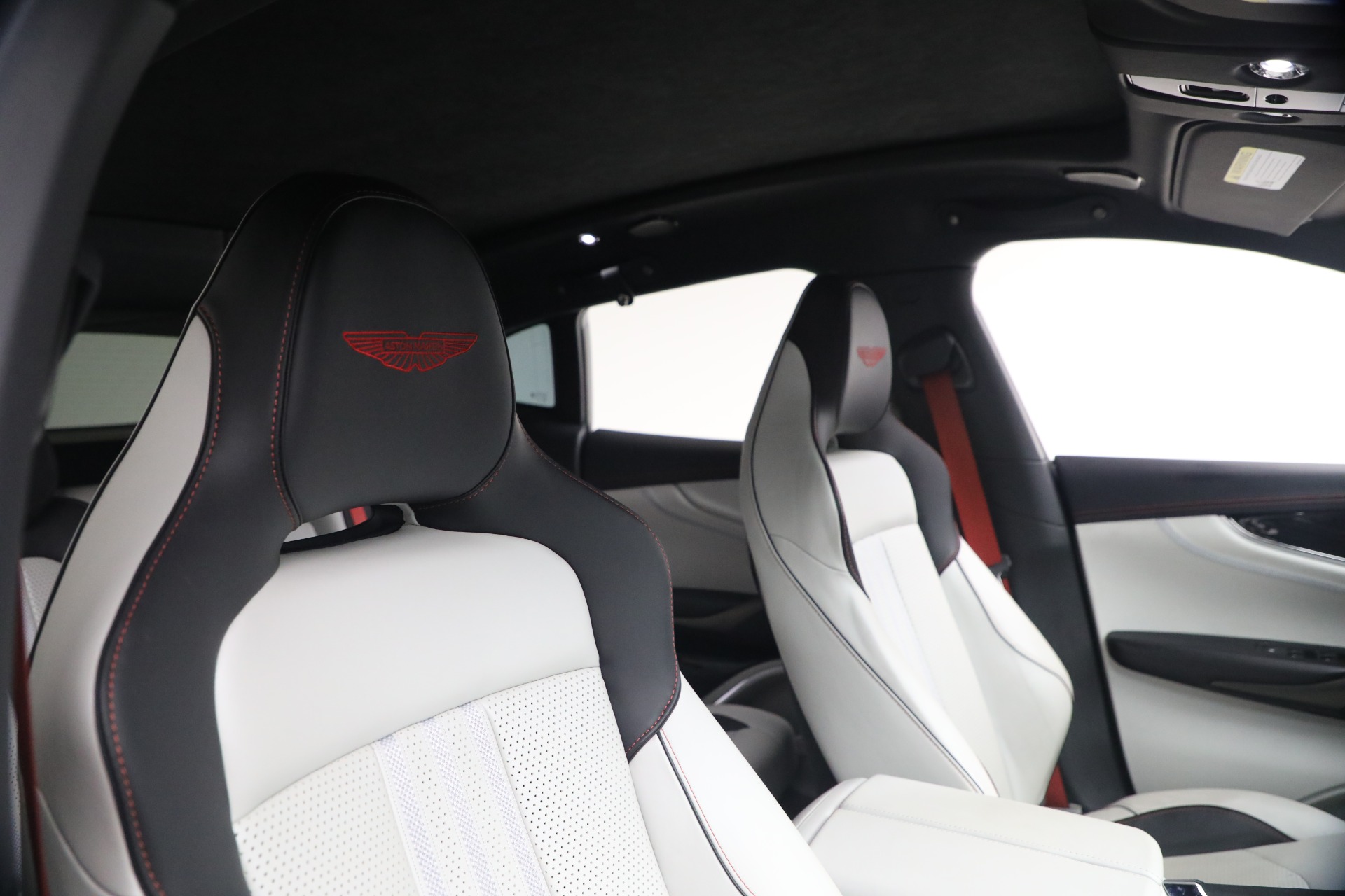 Used-2025-Aston-Martin-DBX-707