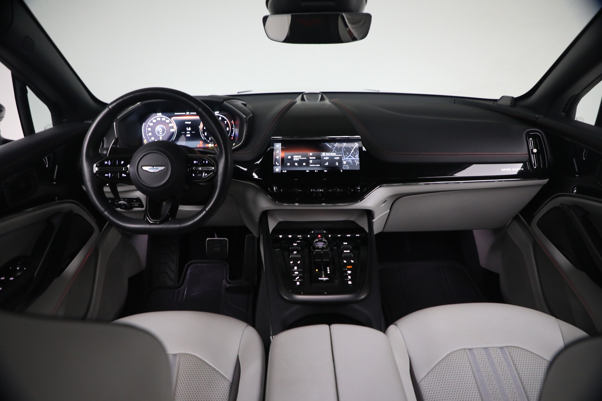 Used-2025-Aston-Martin-DBX-707