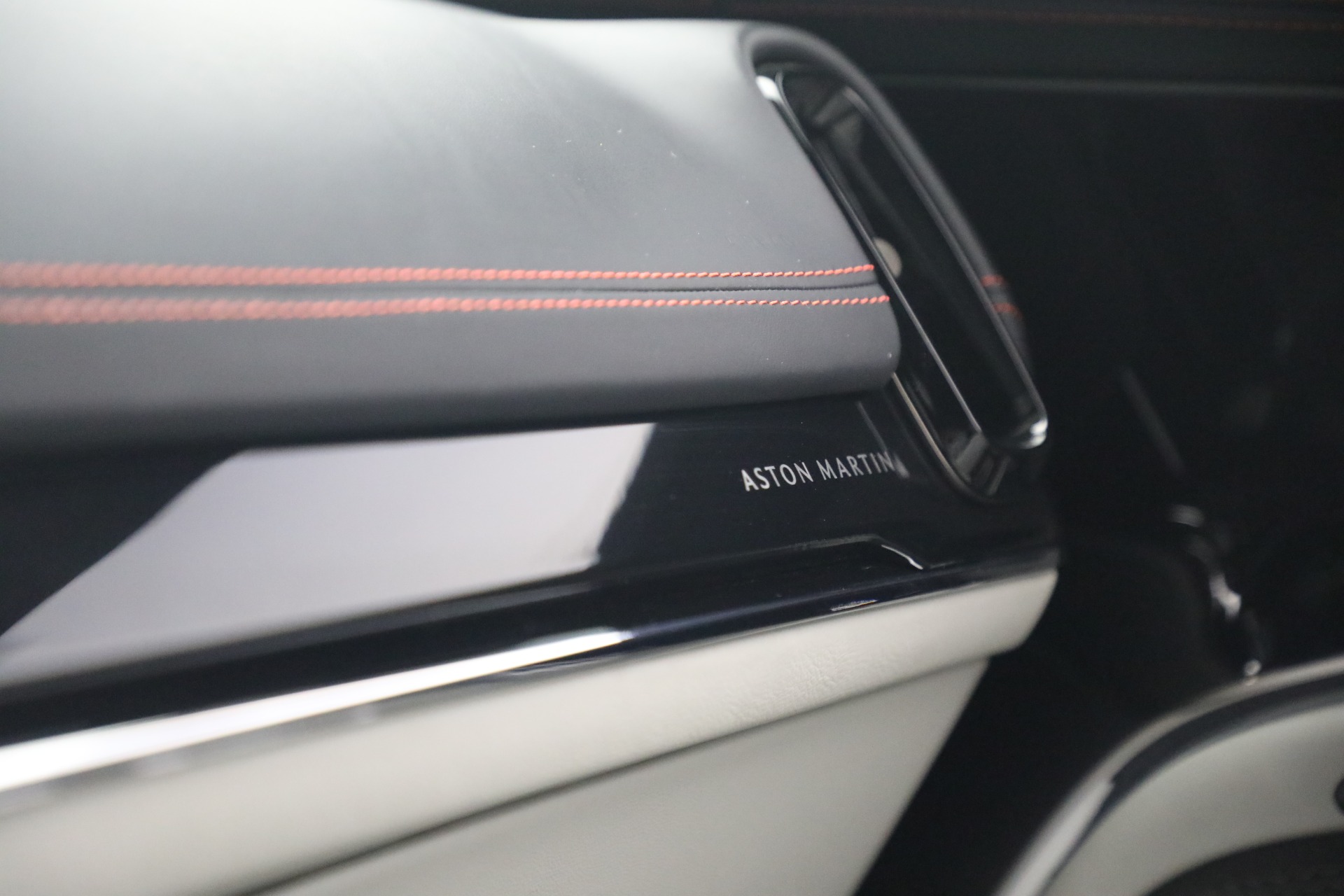 Used-2025-Aston-Martin-DBX-707