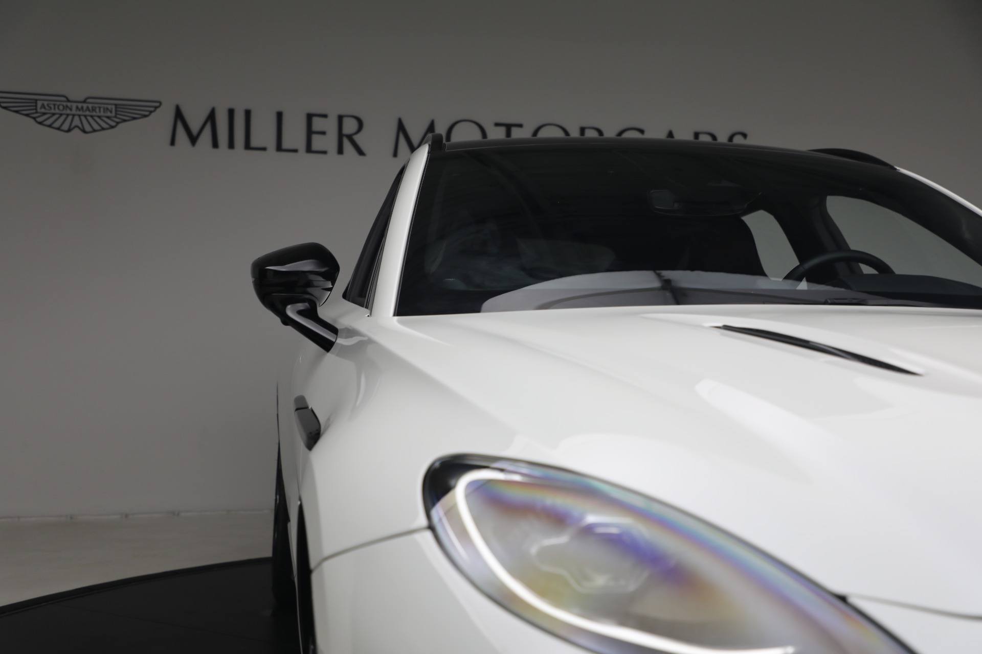 Used-2025-Aston-Martin-DBX-707
