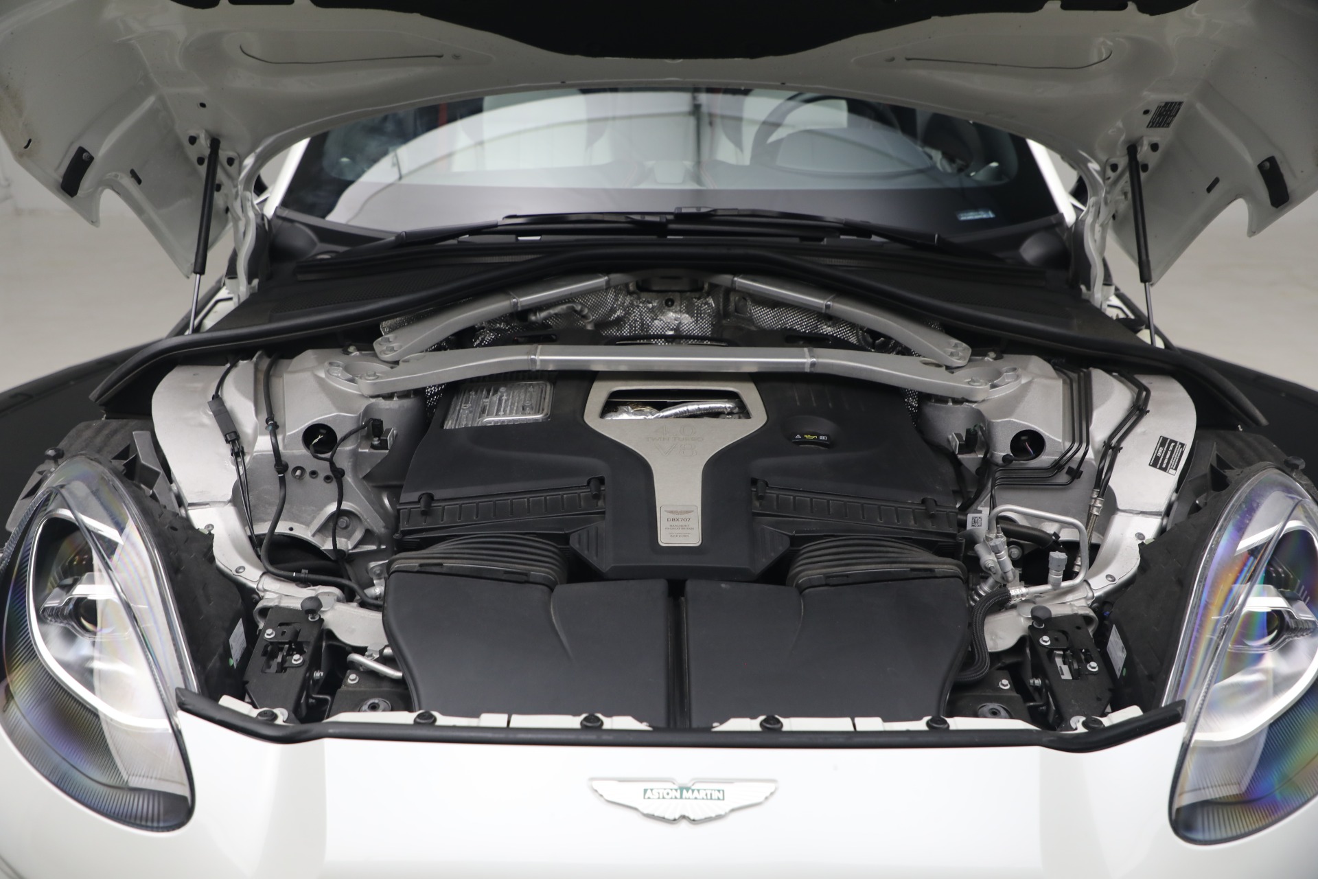 Used-2025-Aston-Martin-DBX-707