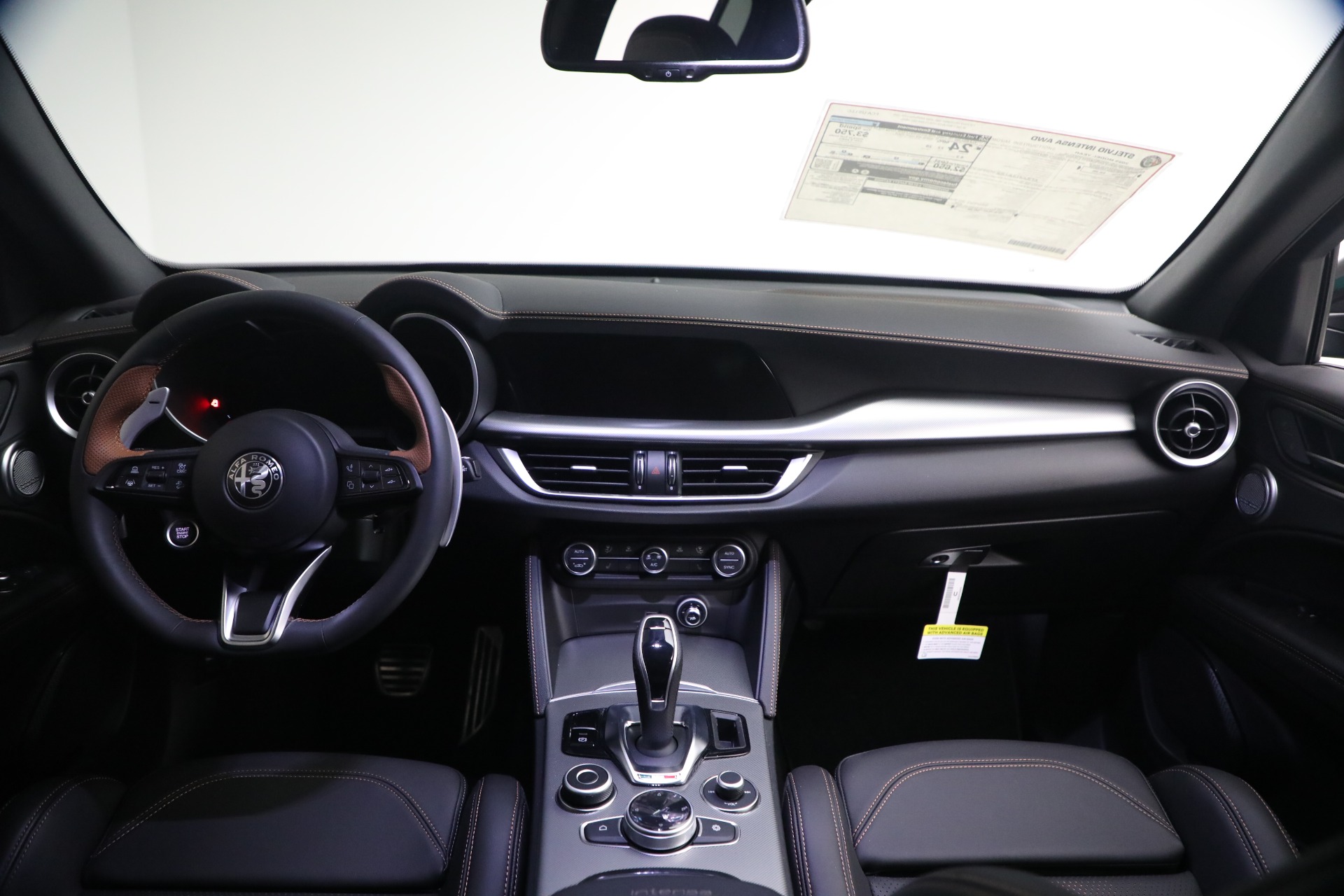 New-2025-Alfa-Romeo-Stelvio-Intensa