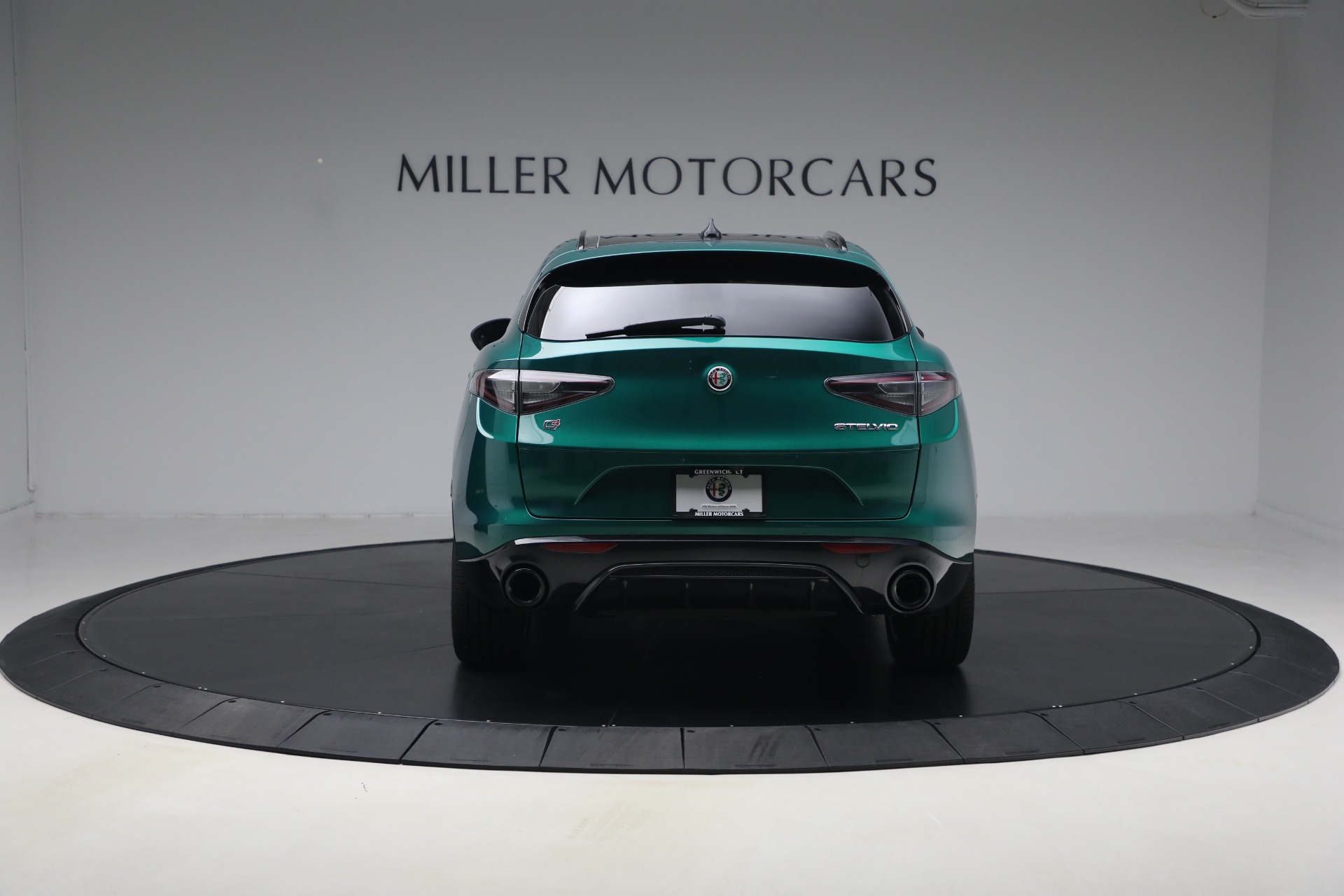 New-2025-Alfa-Romeo-Stelvio-Intensa