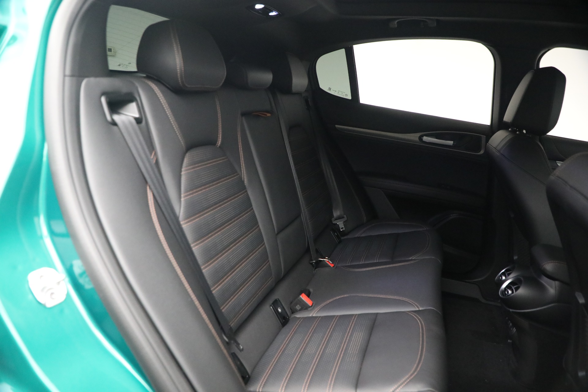 New-2025-Alfa-Romeo-Stelvio-Intensa