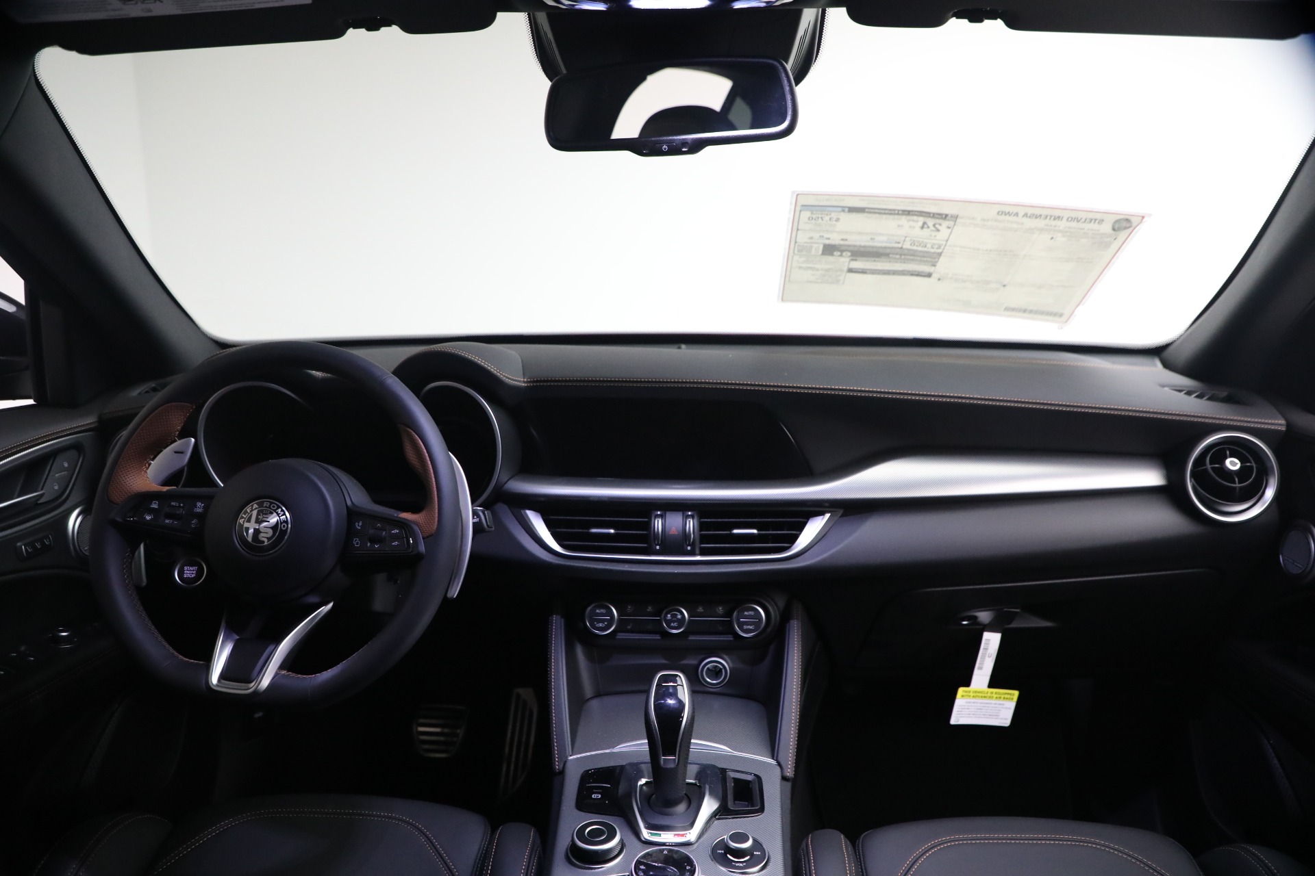 New-2025-Alfa-Romeo-Stelvio-Intensa