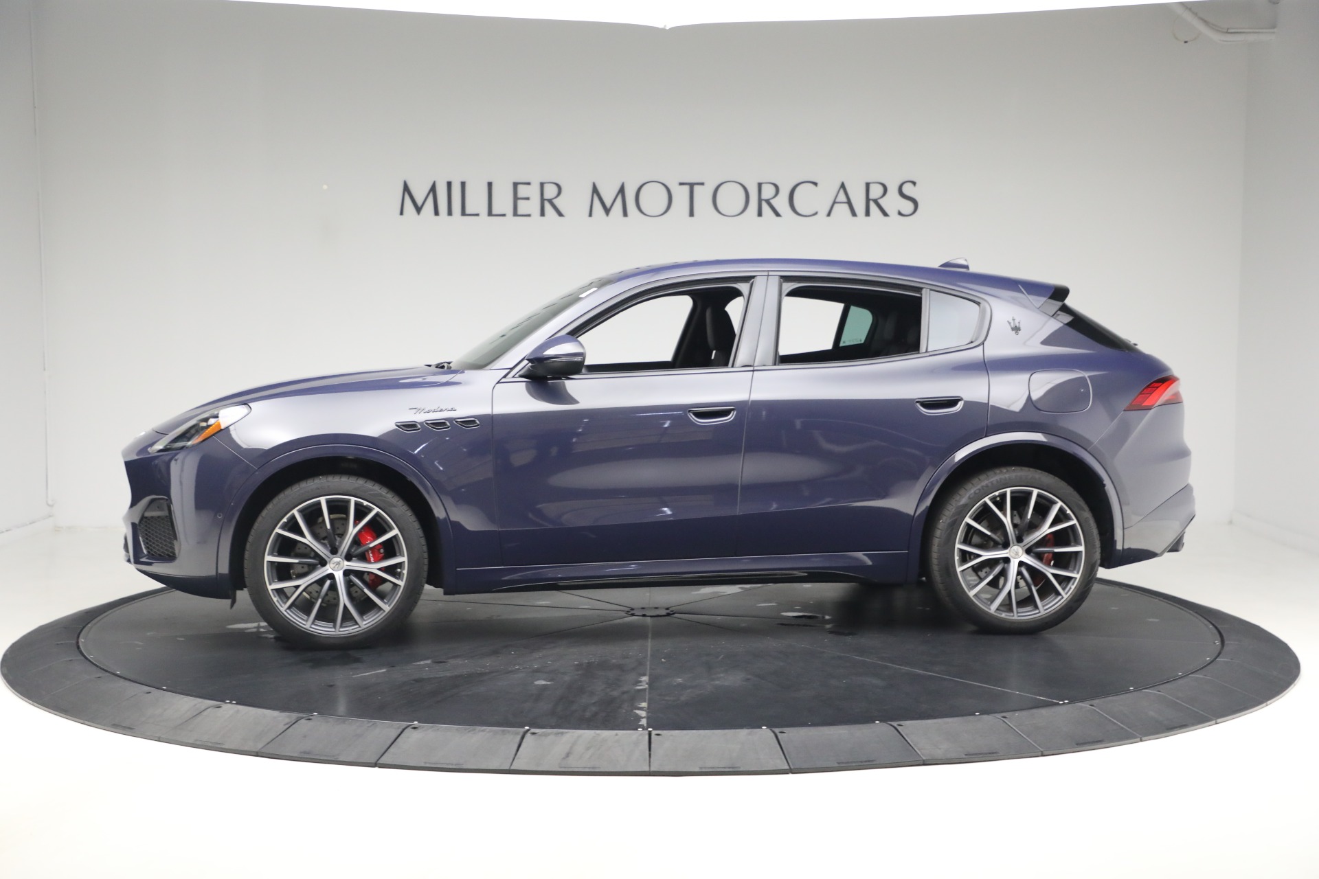 New-2026-Maserati-Grecale-Modena