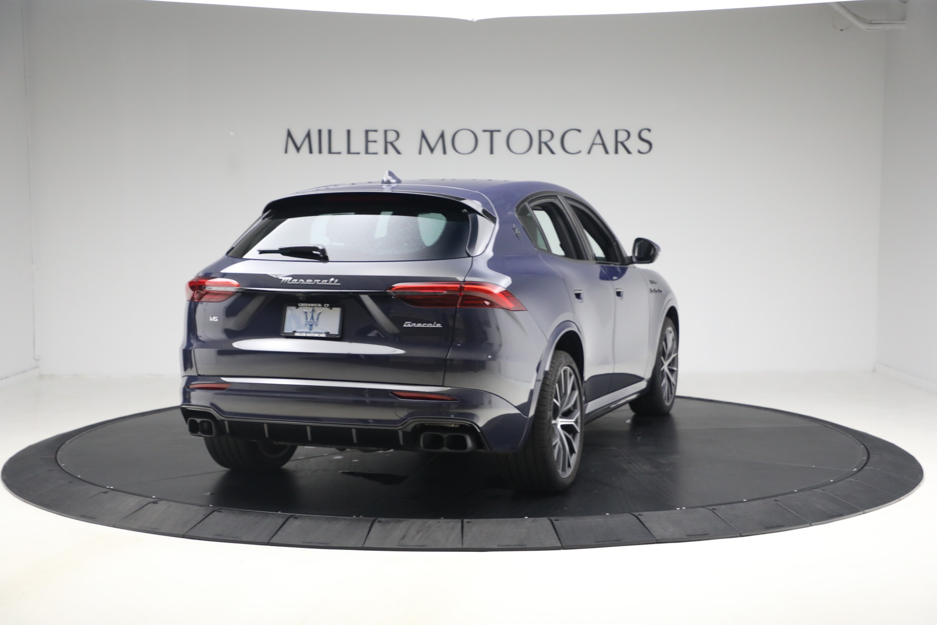 New-2026-Maserati-Grecale-Modena